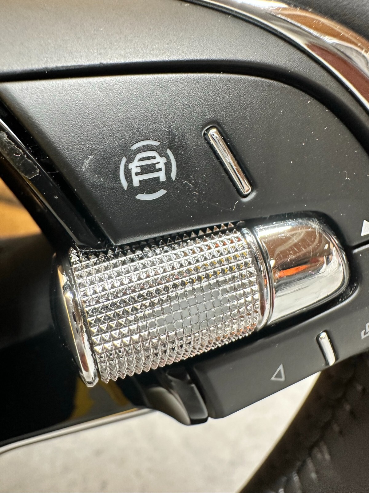 SKODA OCTAVIA IV MULTIFUNKTIONAL LEDERLENKRAD BEHEIZT 5E0419093A ORIGINAL - Obrázek 5