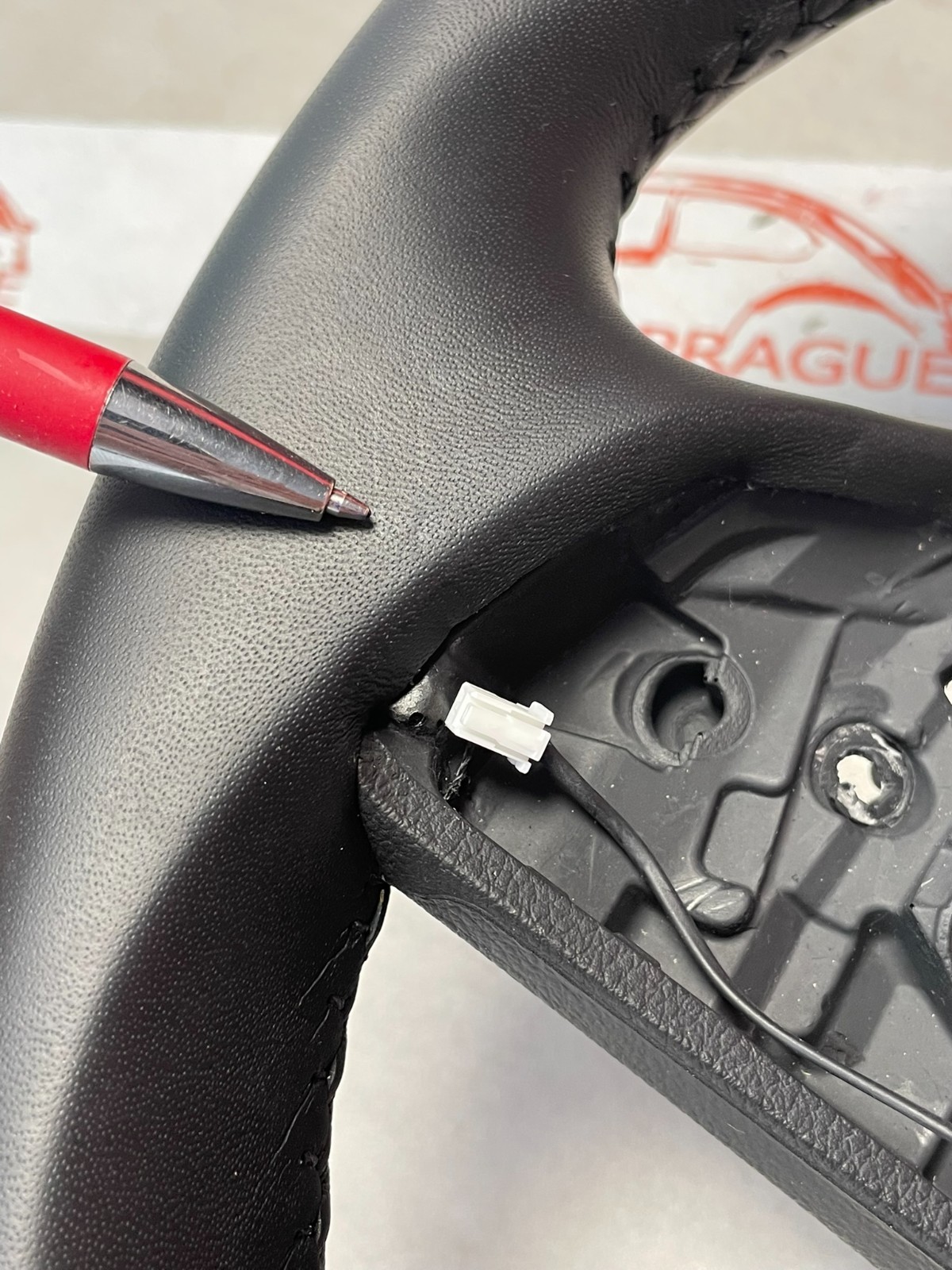 ŠKODA SUPERB KODIAQ LENKRAD LEDER BEHEIZT LEERER LENKRADRAHMEN 5E3419093DE ORIG - Obrázek 11