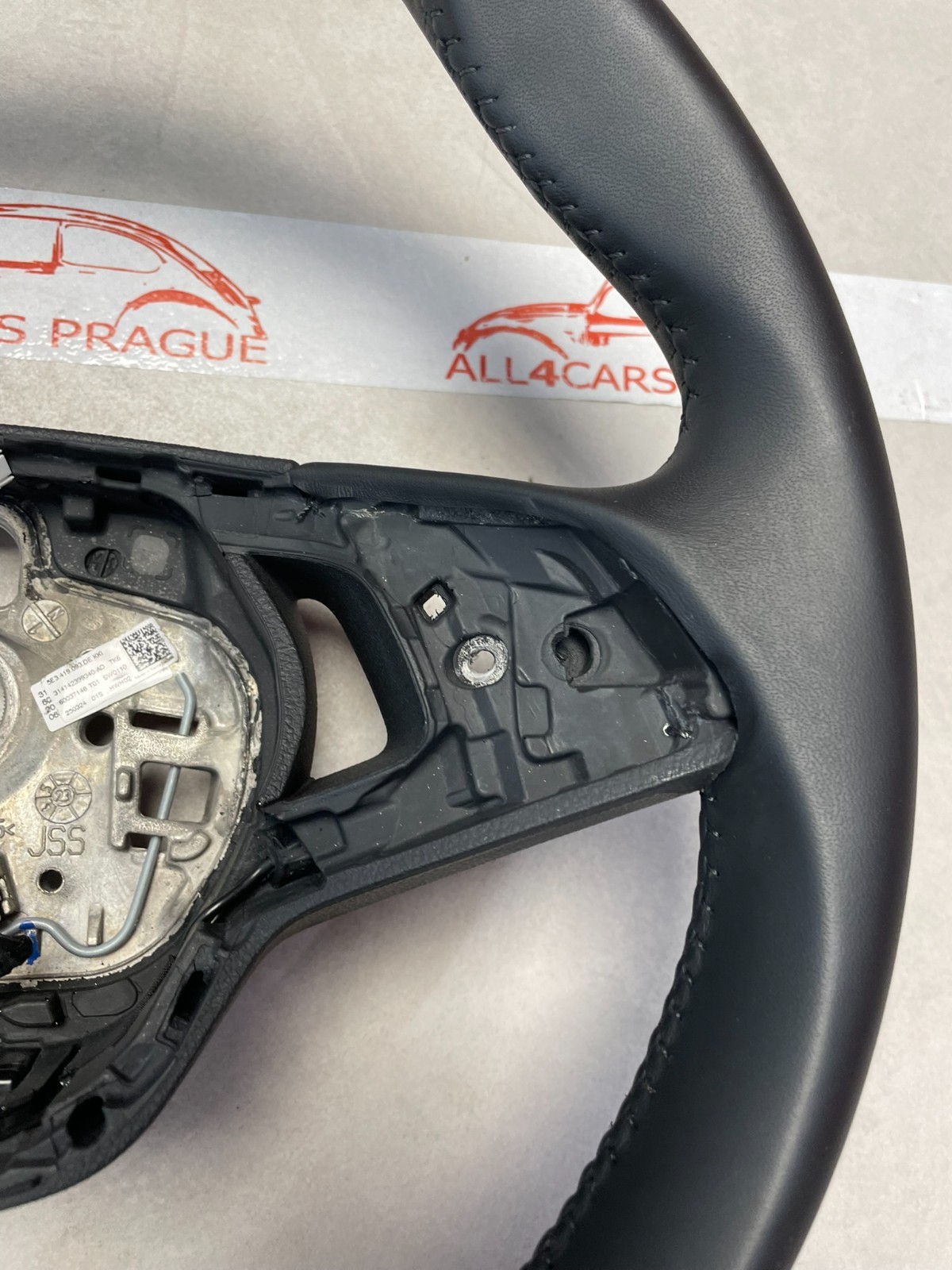 ŠKODA SUPERB KODIAQ LENKRAD LEDER BEHEIZT LEERER LENKRADRAHMEN 5E3419093DE ORIG - Obrázek 8