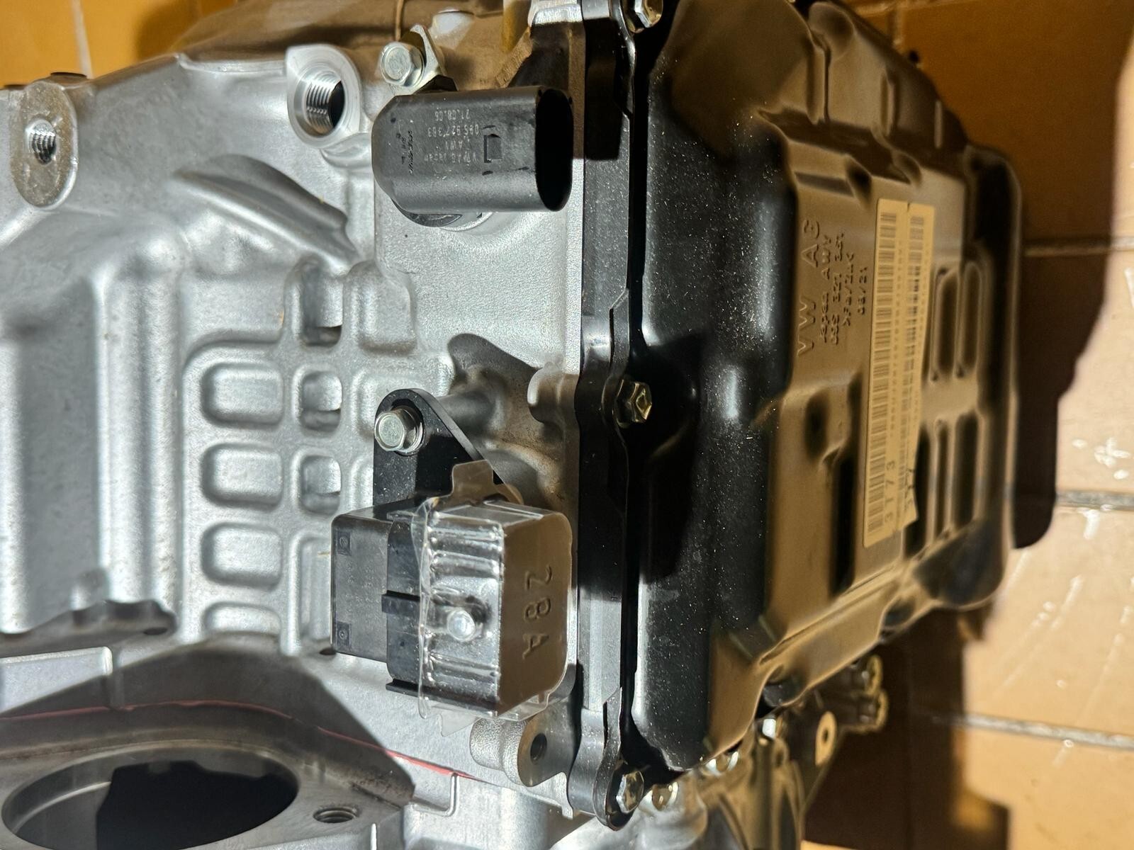 UJX AUDI VW SKODA SEAT 8 GANG AUTOMATIKGETRIEBE CODE:UJX COMPLETE 09S300035E NEW - Obrázek 21