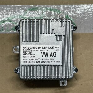 VW GOLF SEAT LEON FORMENTOR STEUERGERÄT FÜR SCHEINWERFER 992941571AK FAST NEU