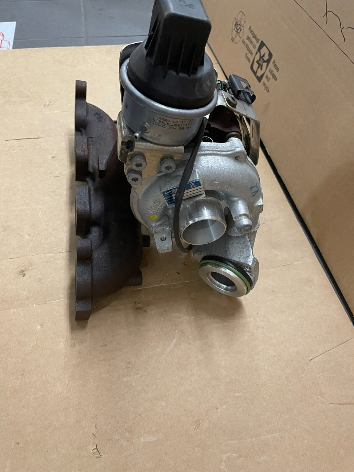 VW GOLF TIGUAN AUDI A3 TURBO 2.0 TDI 03L253019P = 03L253056G FAST NEU TEST CAR - Obrázek 13