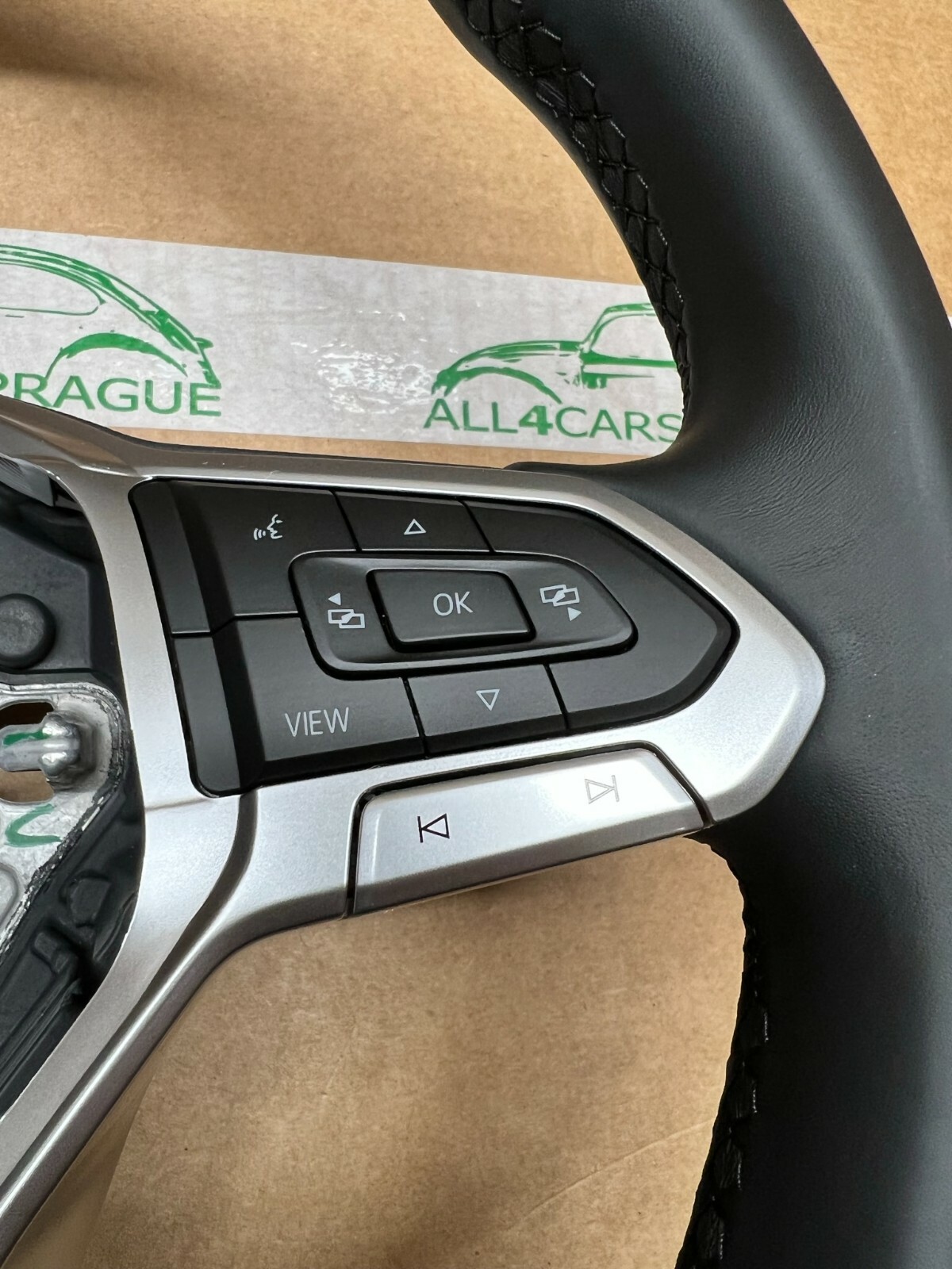 VW MULTIFUNKTION LEDER LENKRAD GTI LOGO 2GM419089AF NEU!!!! - Obrázek 4