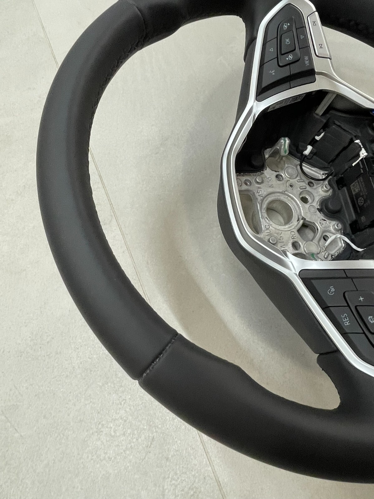 VW PASSAT ARTEON...SPORT LENKRAD LEDER R-LOGO 2G0419089E Fast Neu d v Test Wagen - Obrázek 15