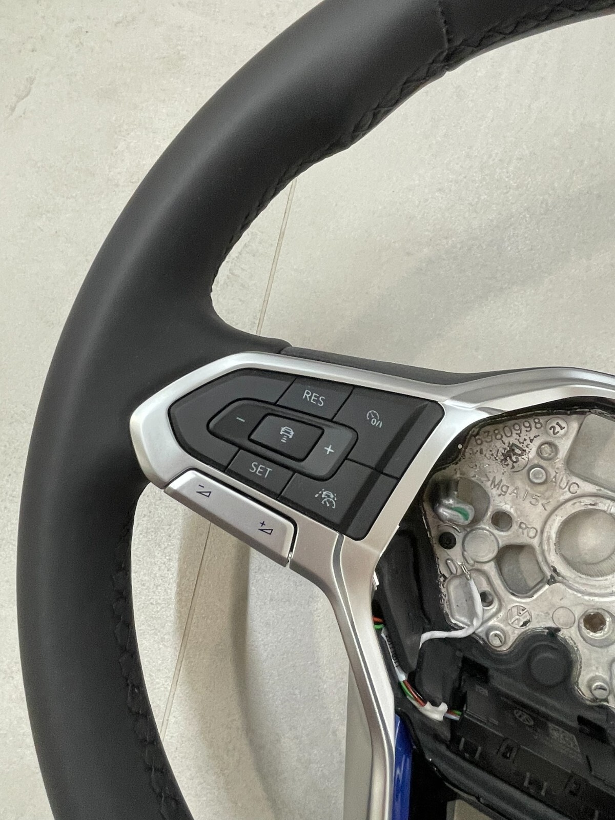 VW PASSAT ARTEON...SPORT LENKRAD LEDER R-LOGO 2G0419089E Fast Neu d v Test Wagen - Obrázek 9