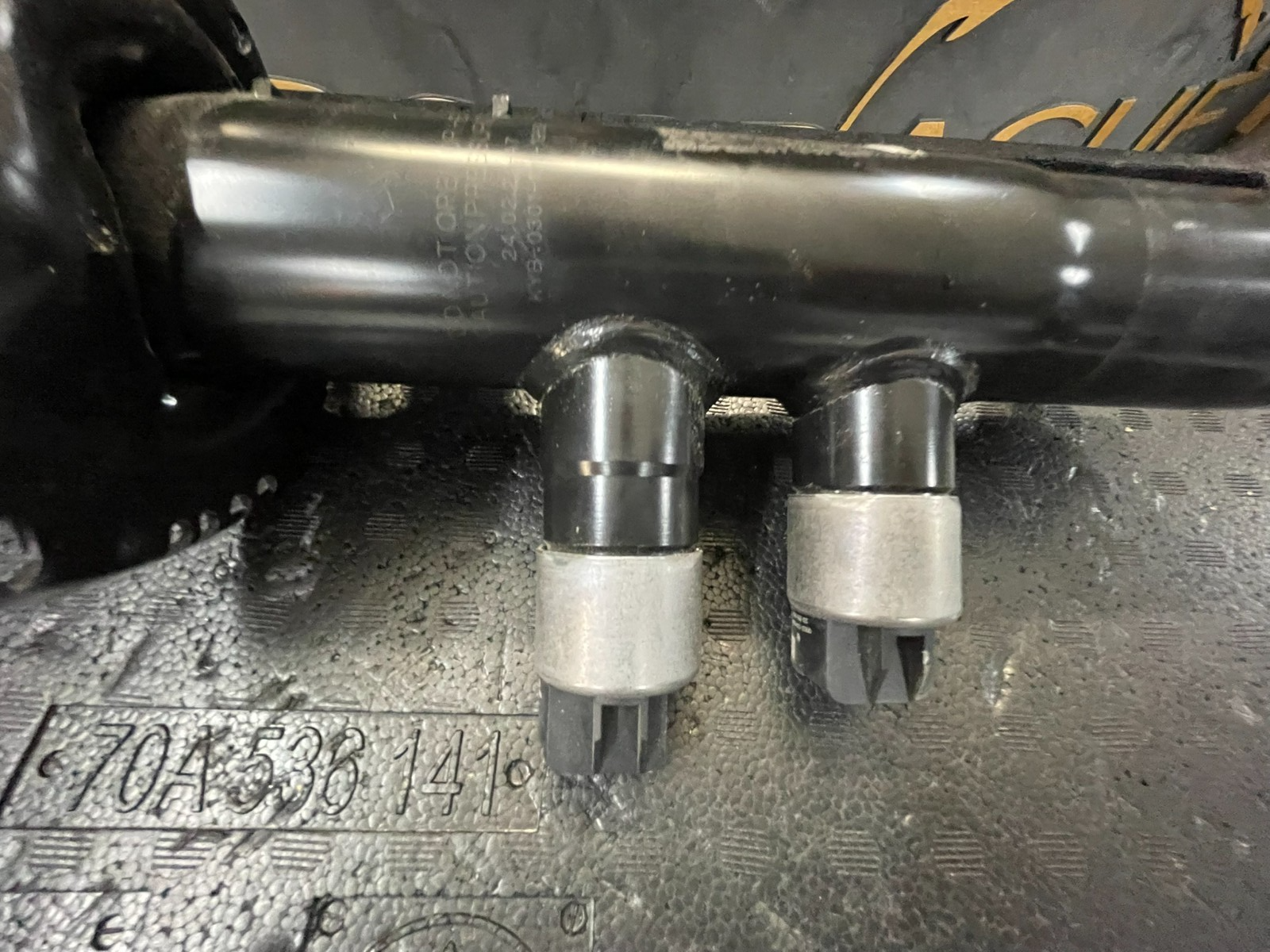 VW PASSAT , ŠKODA SUPERB EL. FRONT GAS SCHOCK DÄMPFER 3WA413023F ORIG. NEU TEIL - Obrázek 15