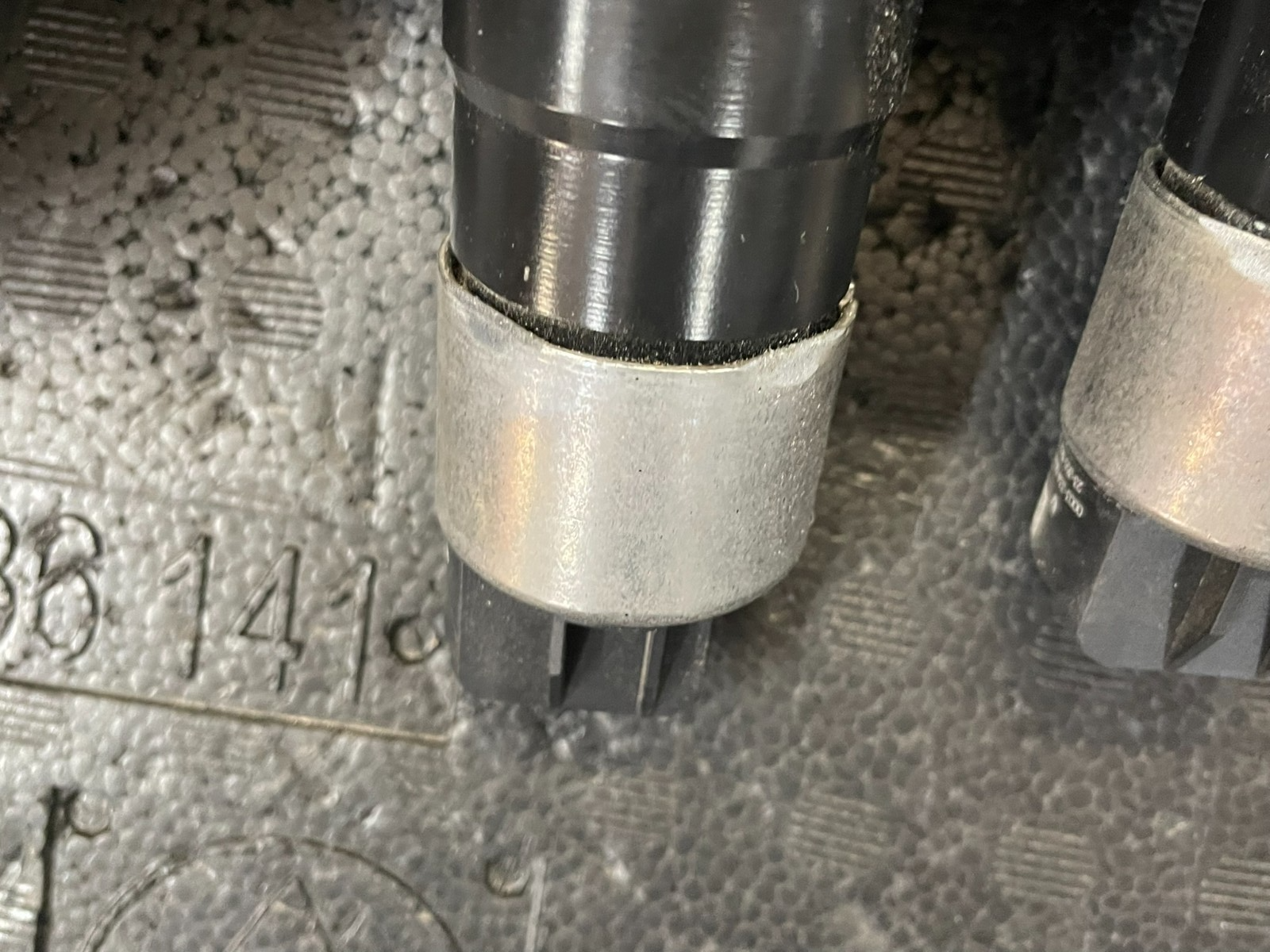 VW PASSAT , ŠKODA SUPERB EL. FRONT GAS SCHOCK DÄMPFER 3WA413023F ORIG. NEU TEIL - Obrázek 17