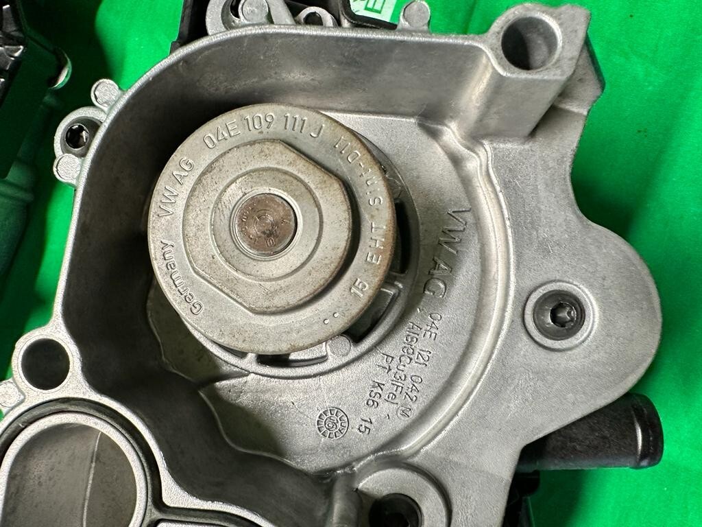 VW SKODA AUDI SEAT MOTORKÜHLUNG WASSERPUMPE 04E121600AL ORIG.NEU!!! - Obrázek 11