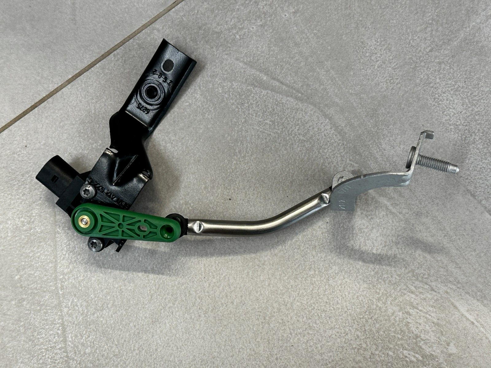 VW SKODA SEAT AUDI NIVEAUSENSOR MIT GESTÄNGE RECHTS 5Q0412522C ORIG. VW TEIL !!! - Obrázek 12