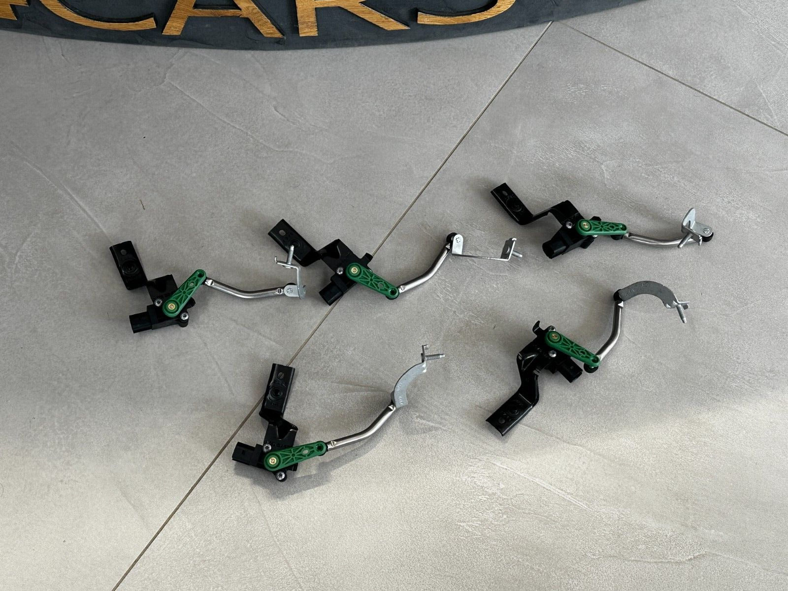 VW SKODA SEAT AUDI NIVEAUSENSOR MIT GESTÄNGE RECHTS 5Q0412522C ORIG. VW TEIL !!!