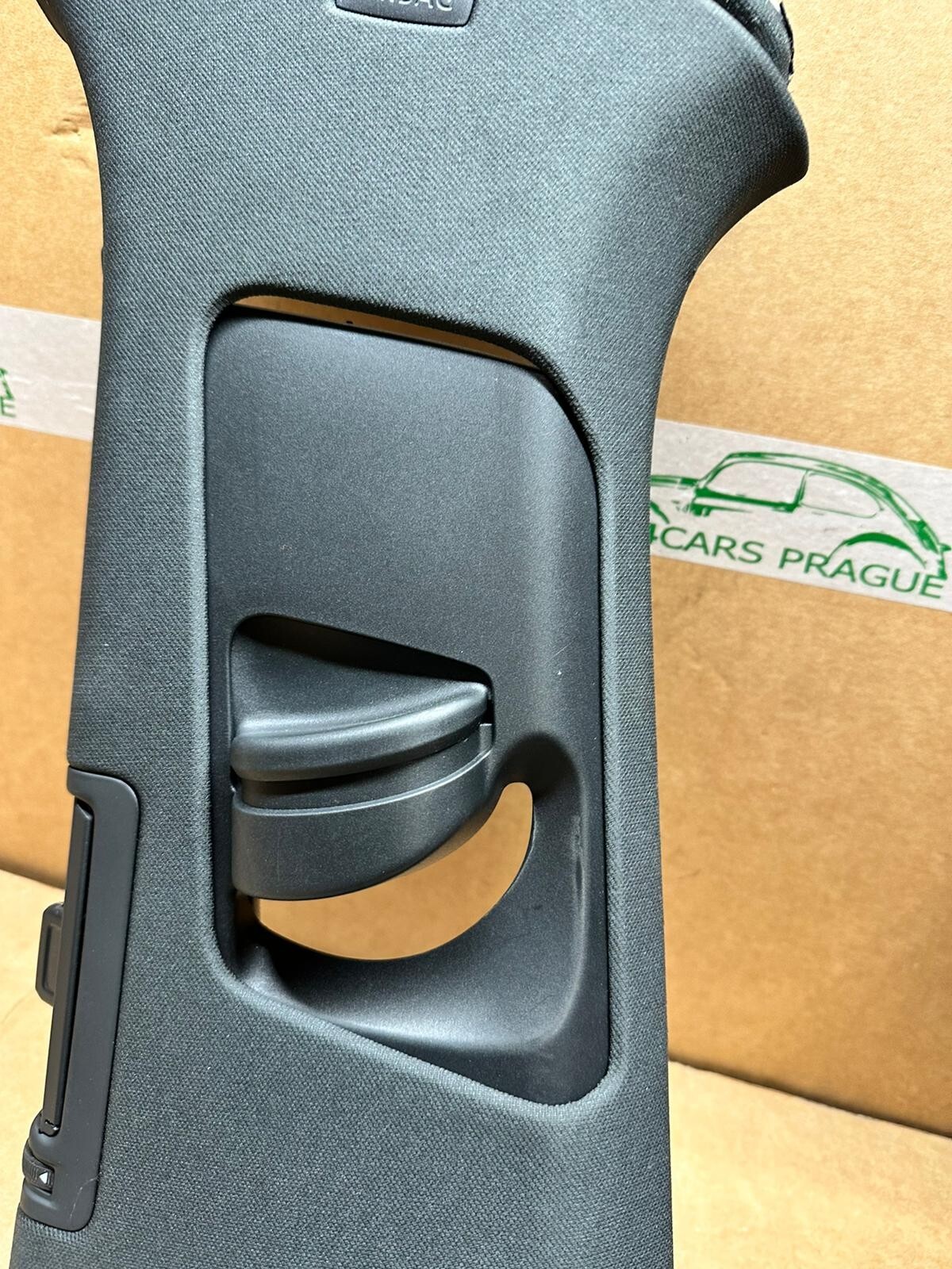 VW TOUAREG 3 VERKLEIDUNG B-SÄULE OBEN PAAR GURTVERSTELLER 760867287A 760867288A - Obrázek 3