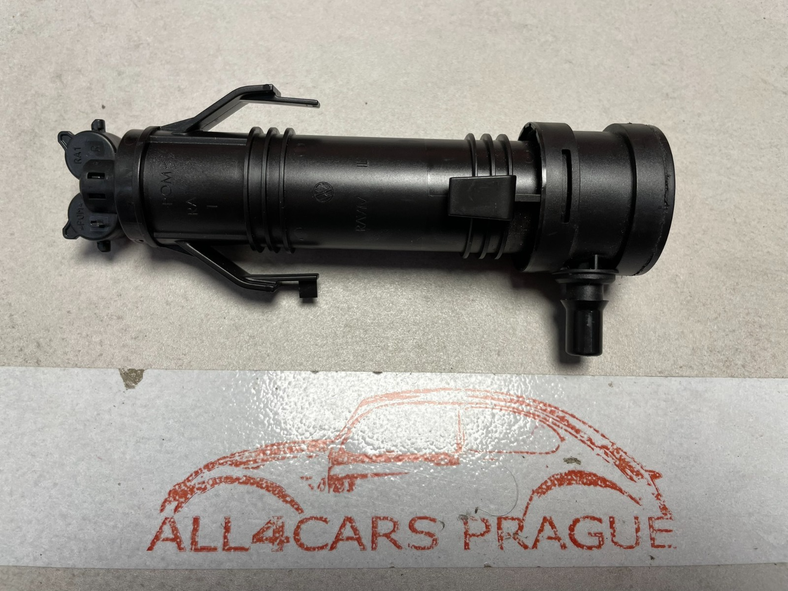 VW TOUAREG 7P HUBZYLINDER MIT DÜSENTRÄGER UND SPRITZDÜSE RECHTS 7P6955104A ORIG.