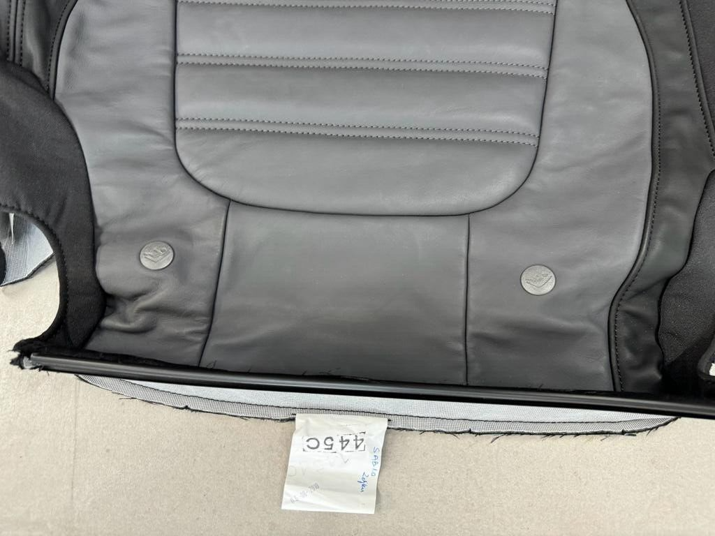VW TOUAREG 7P SITZBEZUG LEDER BEZUG GELOCHT SCHWARZ-GRAU SITZ HINTEN ORIG.NEU !! - Obrázek 6