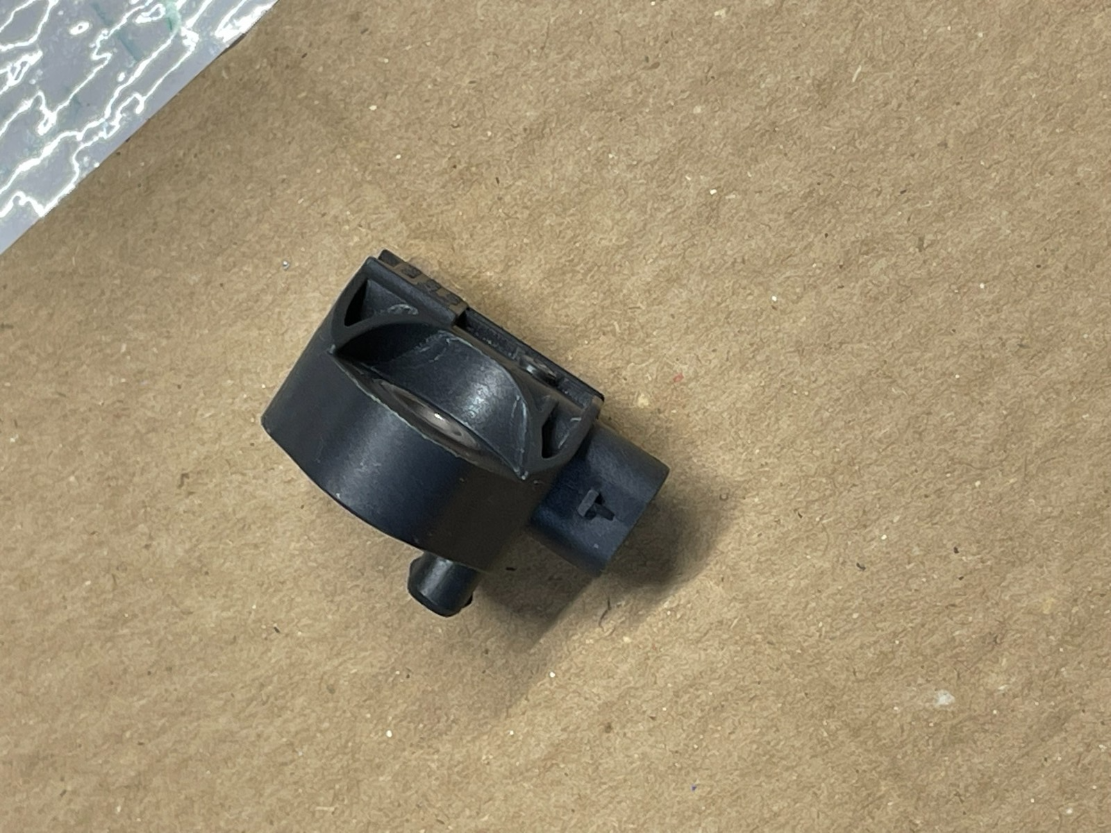 VW TOUAREG CRASHSENSOR FÜR FUSSGÄNGERSCHUTZ L + R 4N0959651G ORIG. NEU ! - Obrázek 10