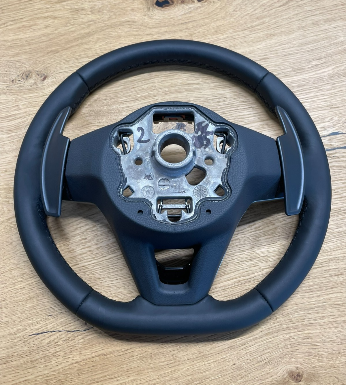 VW TOUAREG MULTIFUNKTIONS LEDER LENKRAD SPORT "R" 760419089Q FAST NEU TEST CAR - Obrázek 22