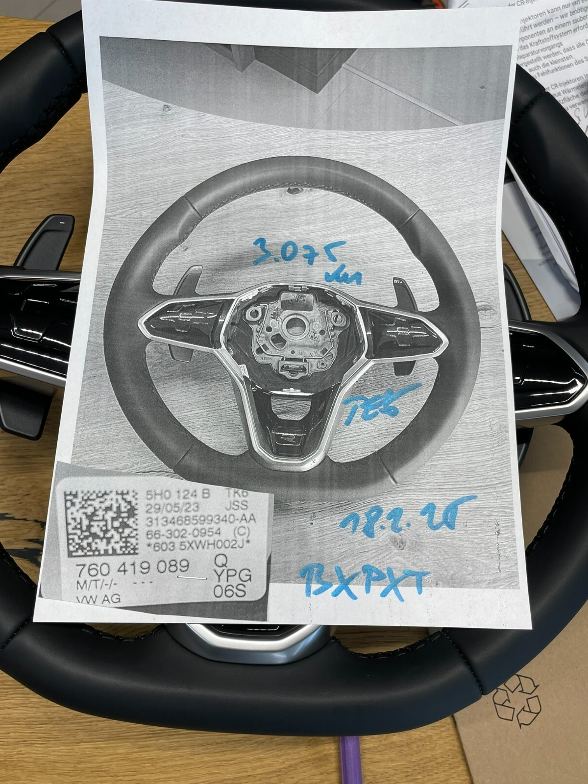 VW TOUAREG MULTIFUNKTIONS LEDER LENKRAD SPORT "R" 760419089Q FAST NEU TEST CAR - Obrázek 25
