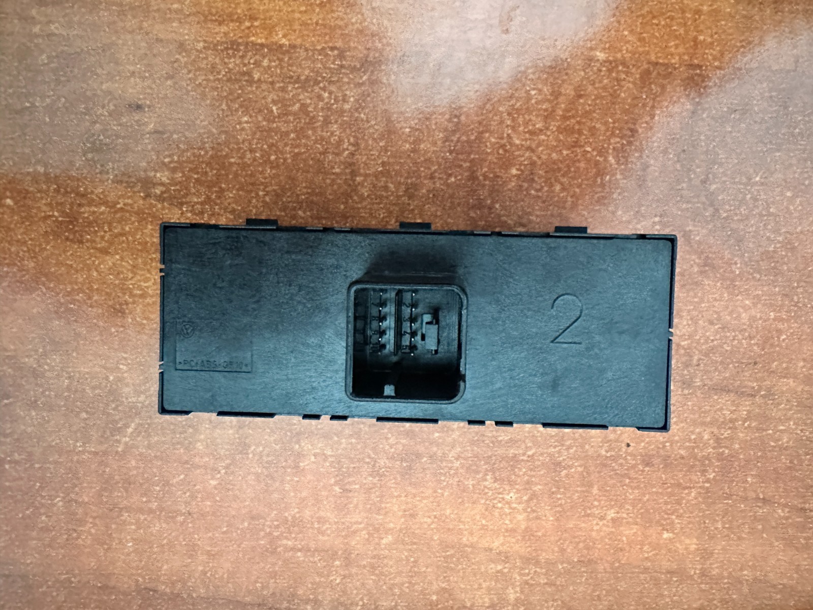 VW TOUAREG VORDERE LINKE TÜR FENSTERSCHALTER 7P6959857B ORIG.NEU!!! - Obrázek 4