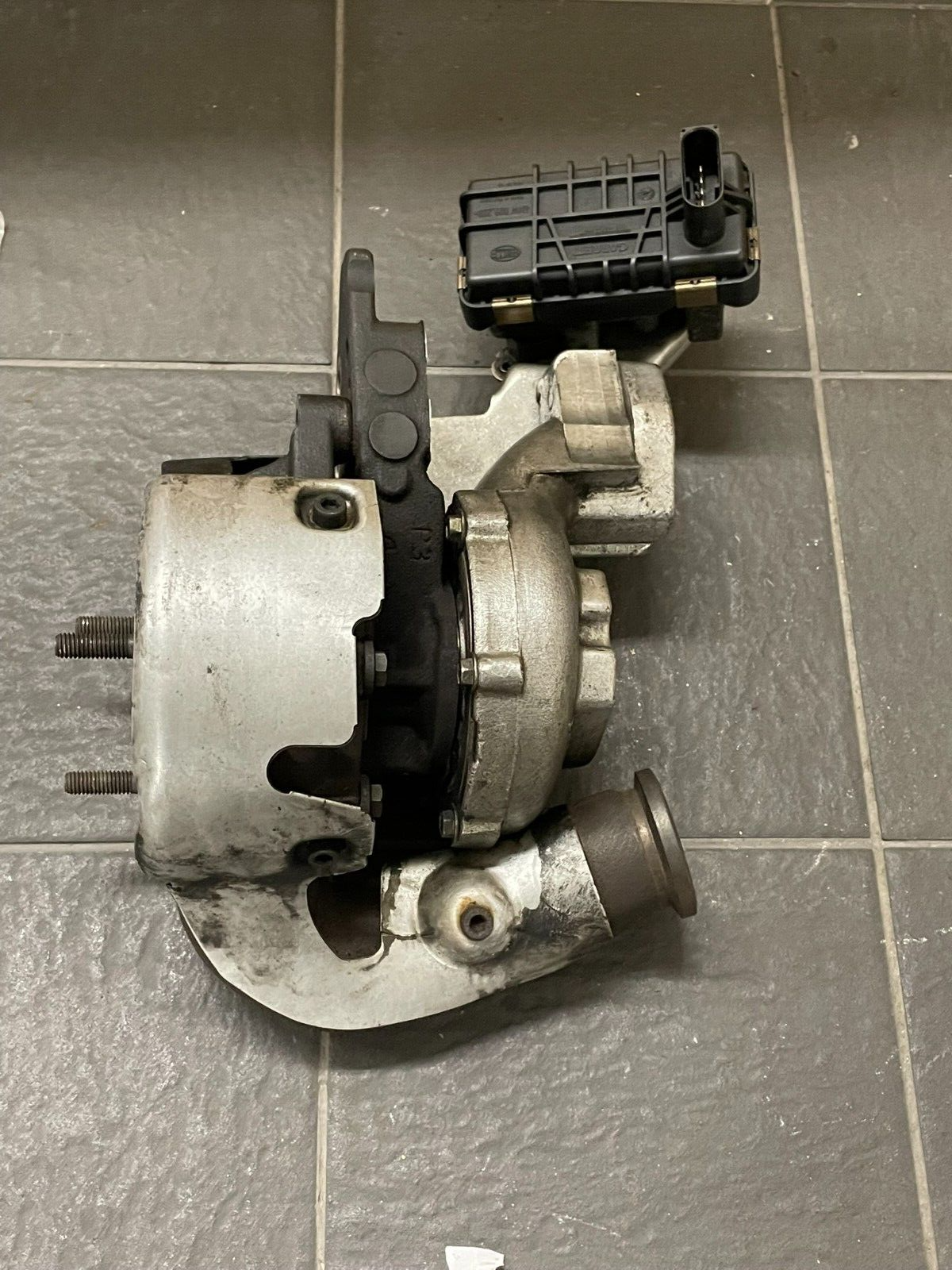 VW TOUATEG V10 5.0 TDI BLE 5.0 TDI ABGAS TURBOLADER RECHTS 07Z145874J TEST CAR.. - Obrázek 5