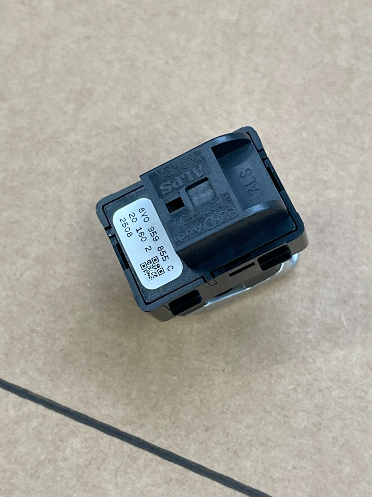 8V0959855C AUDI A3 Q2 RS3 SCHALTER FENSTERHEBER BEIFAHRERSEITE 8V0959855C OE NEU - Obrázek 12