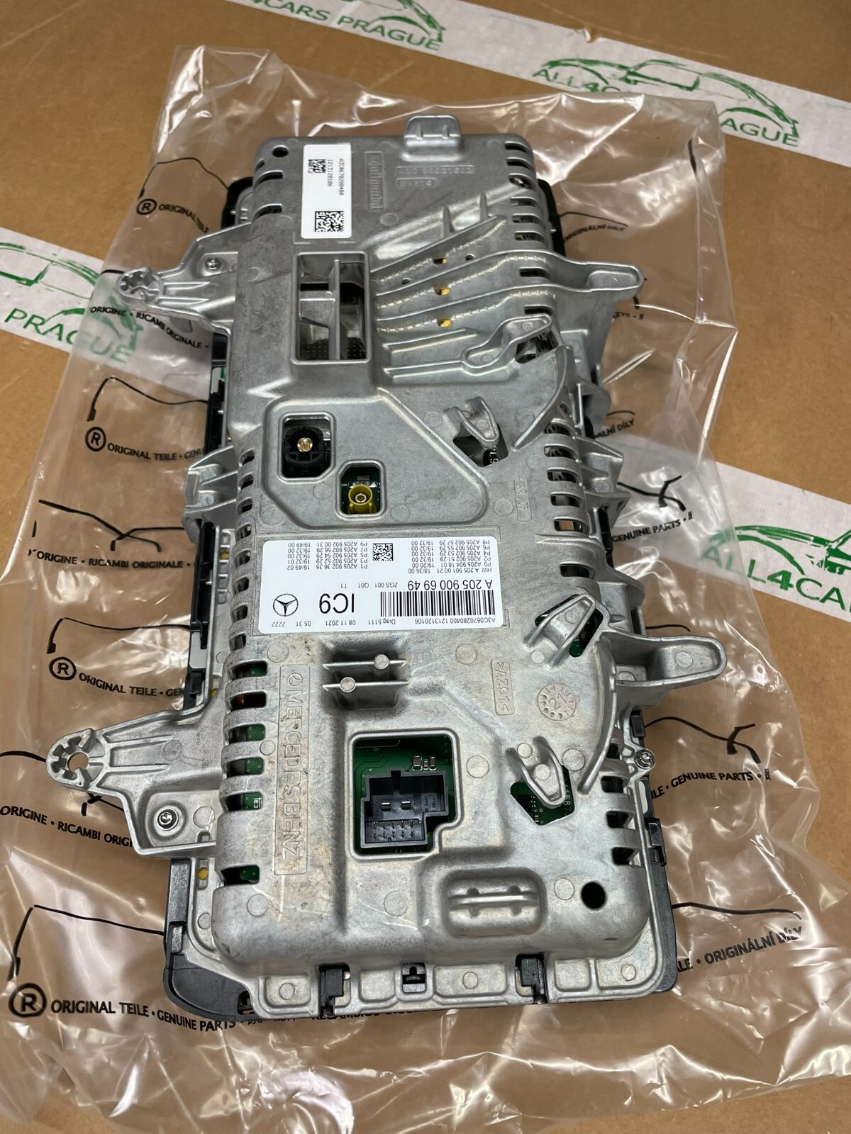 A2059006949 MERCEDES-BENZ W205 C-KLASS TACHO LCD KOMBIINSTRUMENT A2059006949 NEU - Obrázek 10