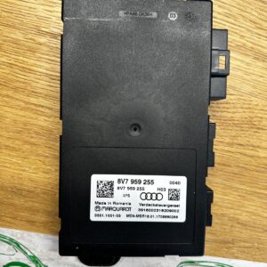 AUDI A3 STEUERGERÄT VERDECKBETÄTIGUNG 8V7959255 Fast Neu Teil demont v.Test Car.