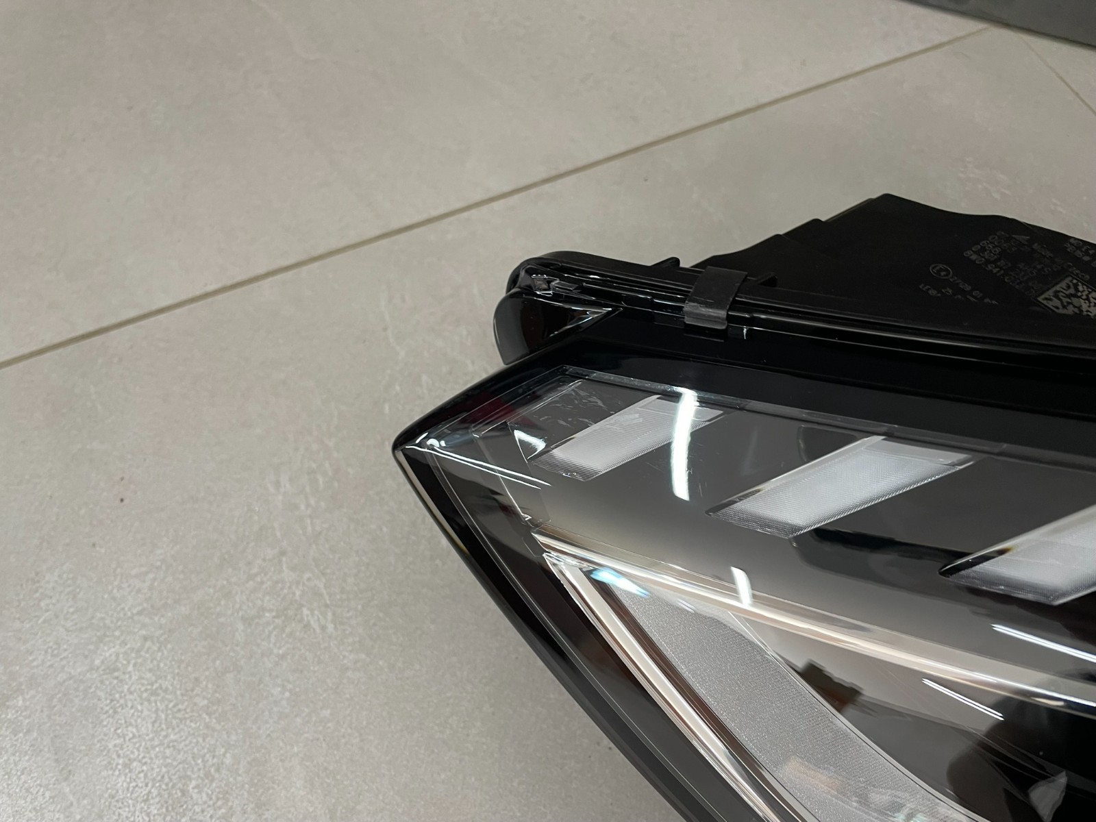 AUDI A4/S4/RS4 LED LINKS FRONTSCHEINWERFER 8W0941033D ORIG NEU - Obrázek 5