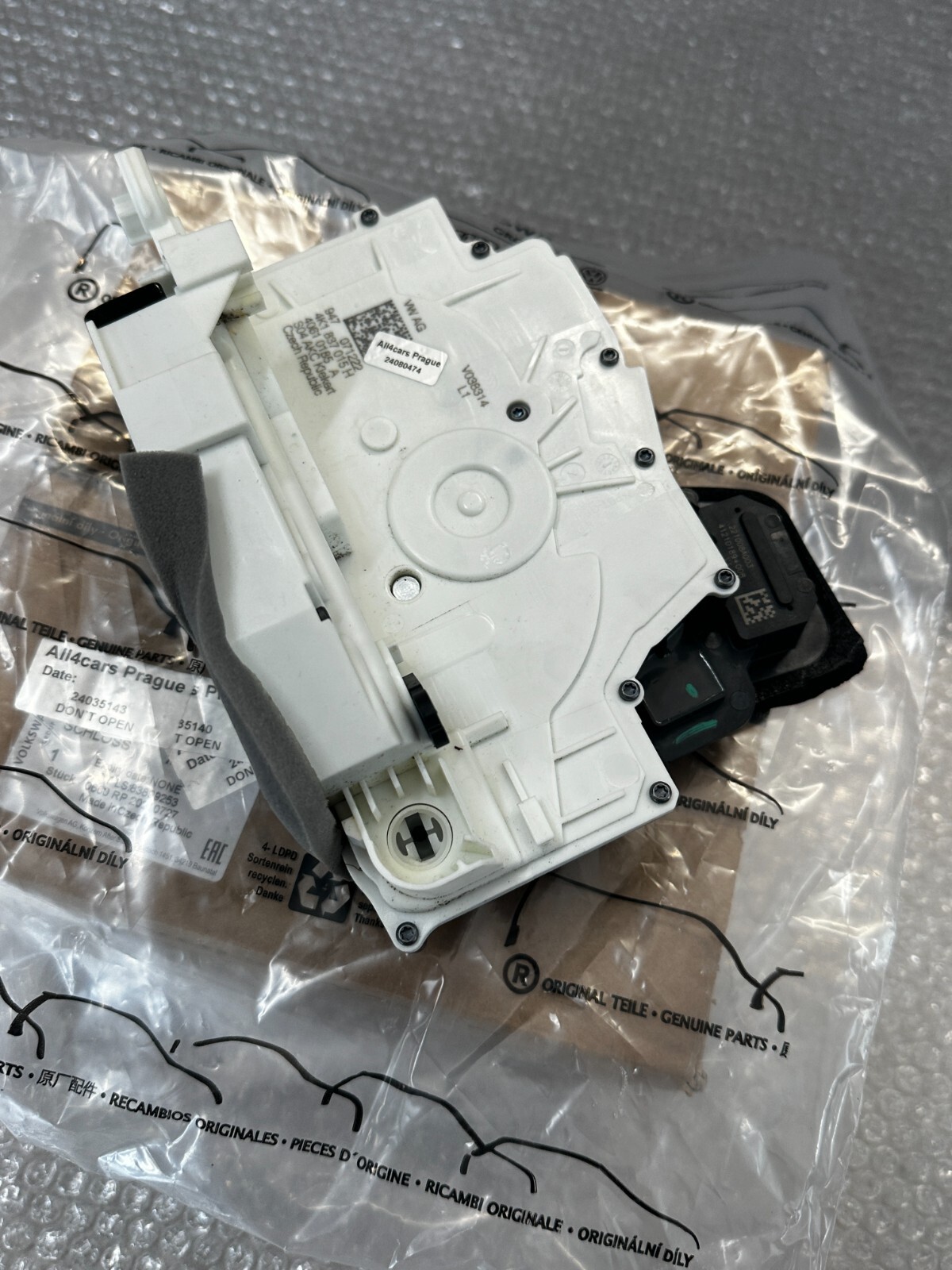 AUDI A6 A7 Q8 E-TRON TÜRSCHLOSS HINTEN LINKS 4K1837015H ORIG.NEU!! - Obrázek 11