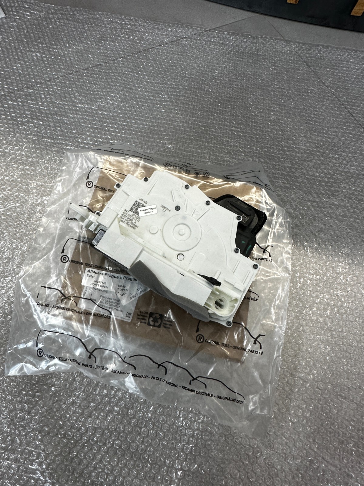 AUDI A6 A7 Q8 E-TRON TÜRSCHLOSS HINTEN LINKS 4K1837015H ORIG.NEU!! - Obrázek 17