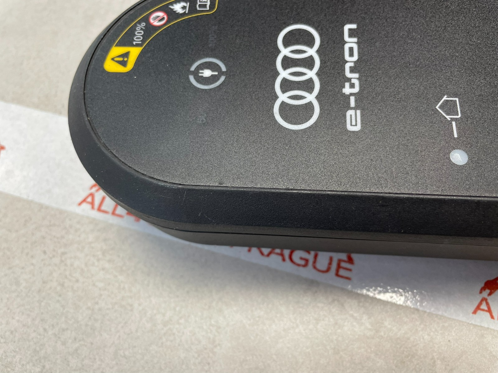 AUDI CHARGER MIT LADEKABEL FÜR AUDI ELEKTRO AUTOS 8V4971675BB 9.6 KW ORIG.AUDI ! - Obrázek 12