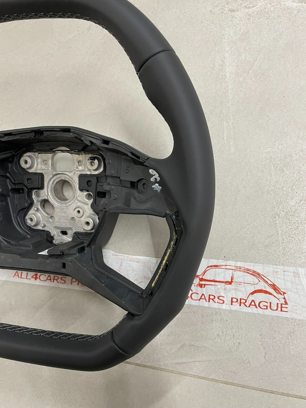 AUDI LENKRAD - LENKRADRAHMEN LEDER SCHWARZ ORIGINAL AUDI NEU TEIL - Obrázek 5