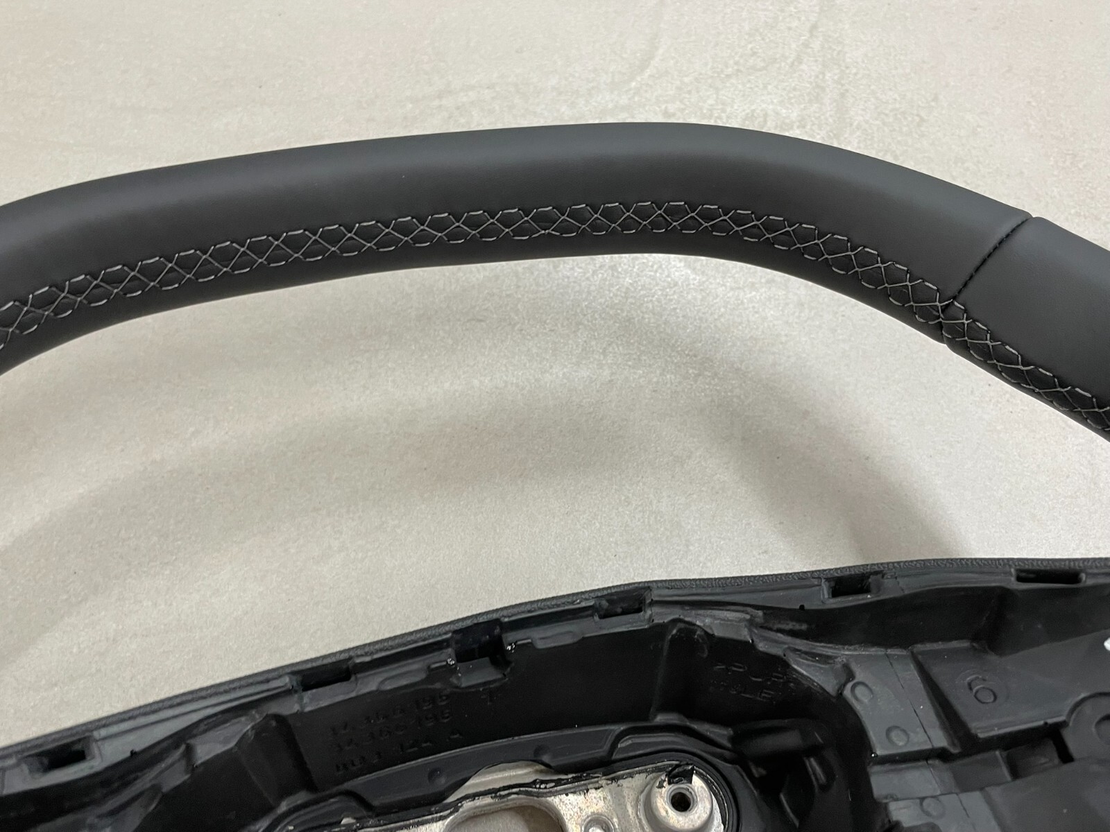 AUDI LENKRAD - LENKRADRAHMEN LEDER SCHWARZ ORIGINAL AUDI NEU TEIL - Obrázek 10