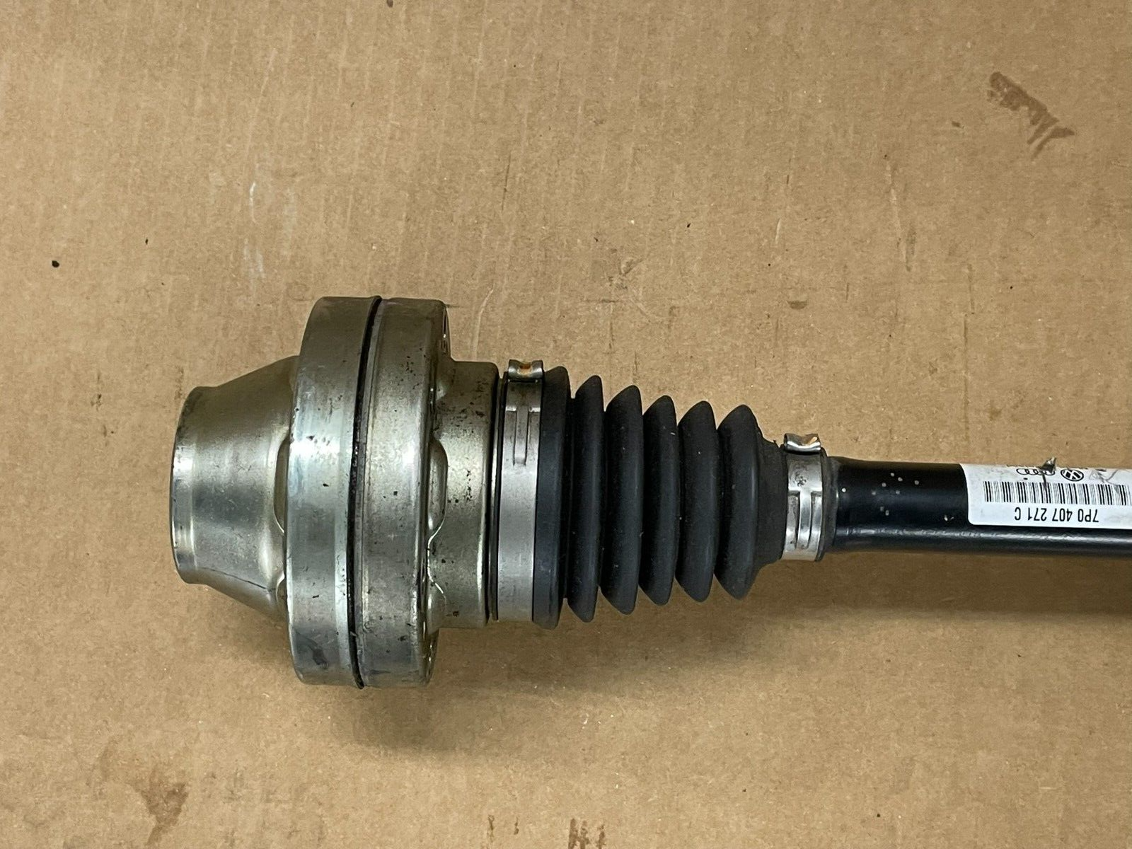 AUDI Q7 4L VW TOUAREG 7P GELENKWELLE 7P0407271C FAST NEU TEST WAGEN ORIG.VW TEIL - Obrázek 13