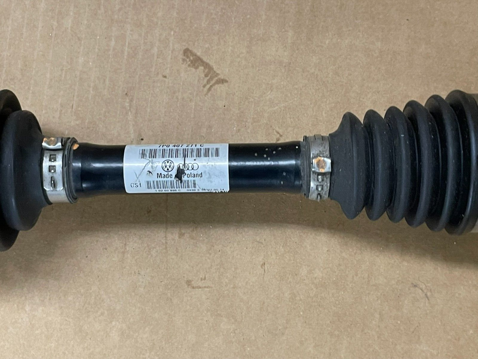 AUDI Q7 4L VW TOUAREG 7P GELENKWELLE 7P0407271C FAST NEU TEST WAGEN ORIG.VW TEIL - Obrázek 4