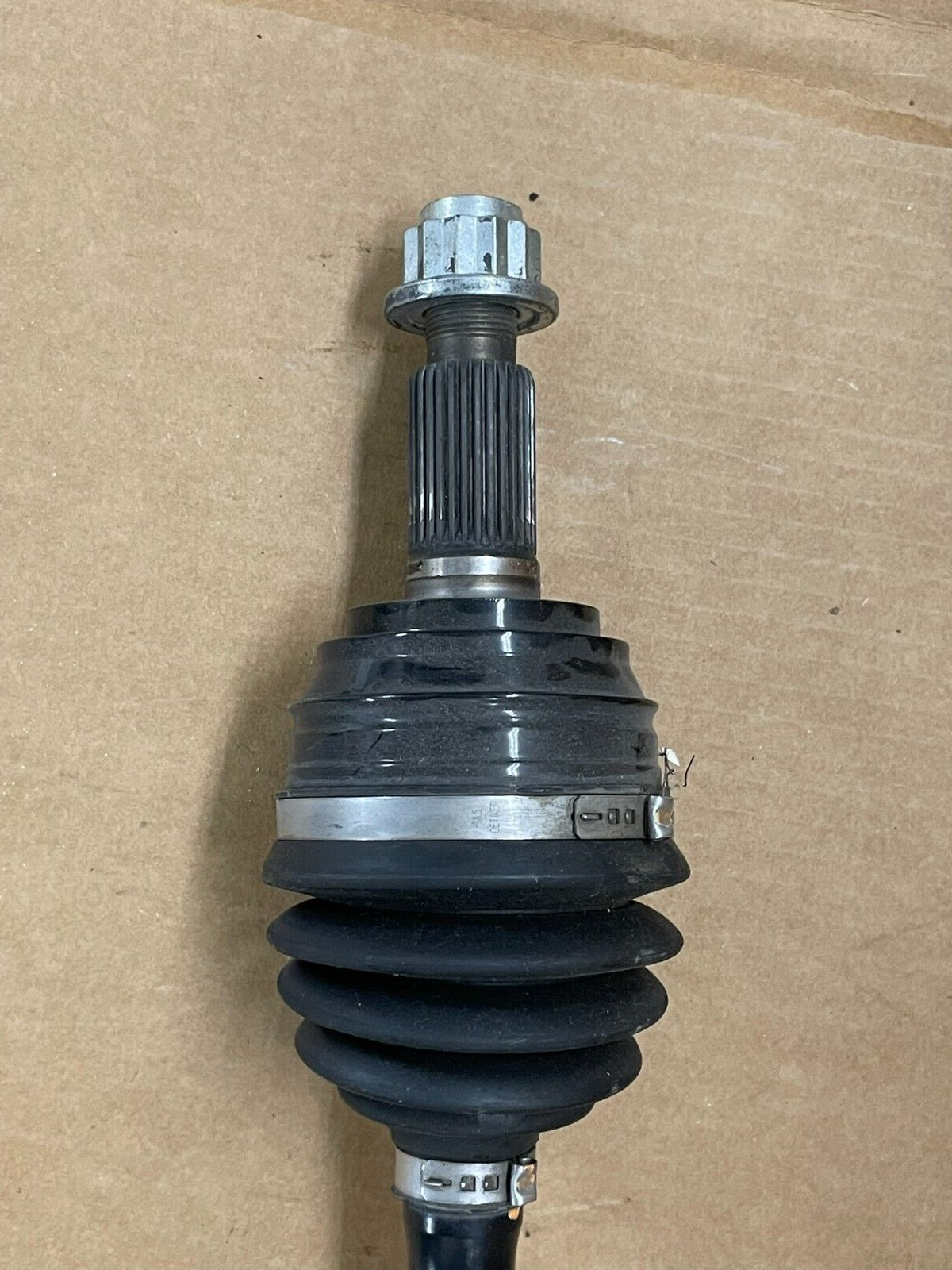 AUDI Q7 4L VW TOUAREG 7P GELENKWELLE 7P0407271C FAST NEU TEST WAGEN ORIG.VW TEIL - Obrázek 5