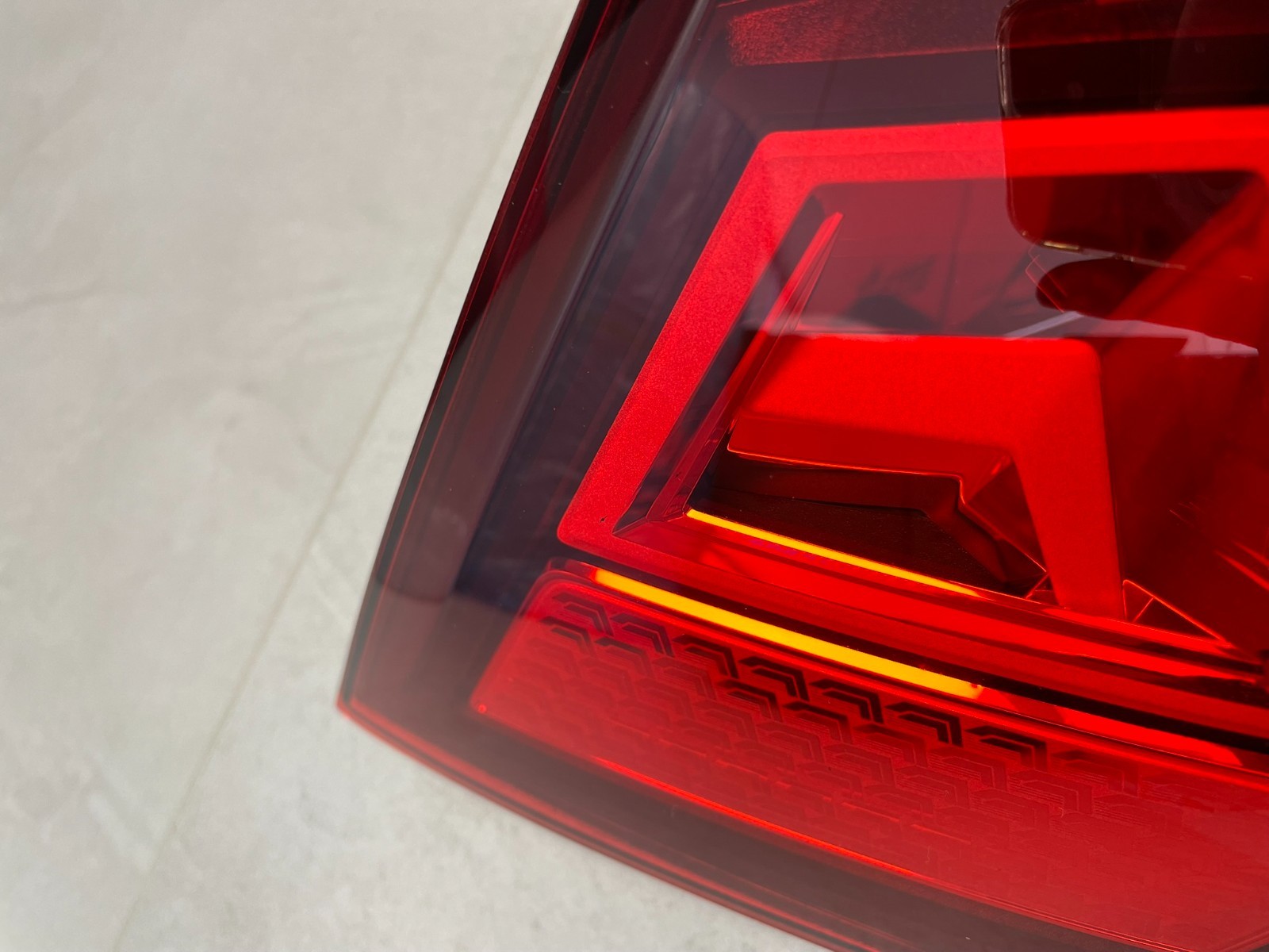 AUDI Q7 4M FACELIFT 2020-2025 RÜCKLEUCHTE LED LAMPE LINKS 4M0945093H ORIG.NEU - Obrázek 12