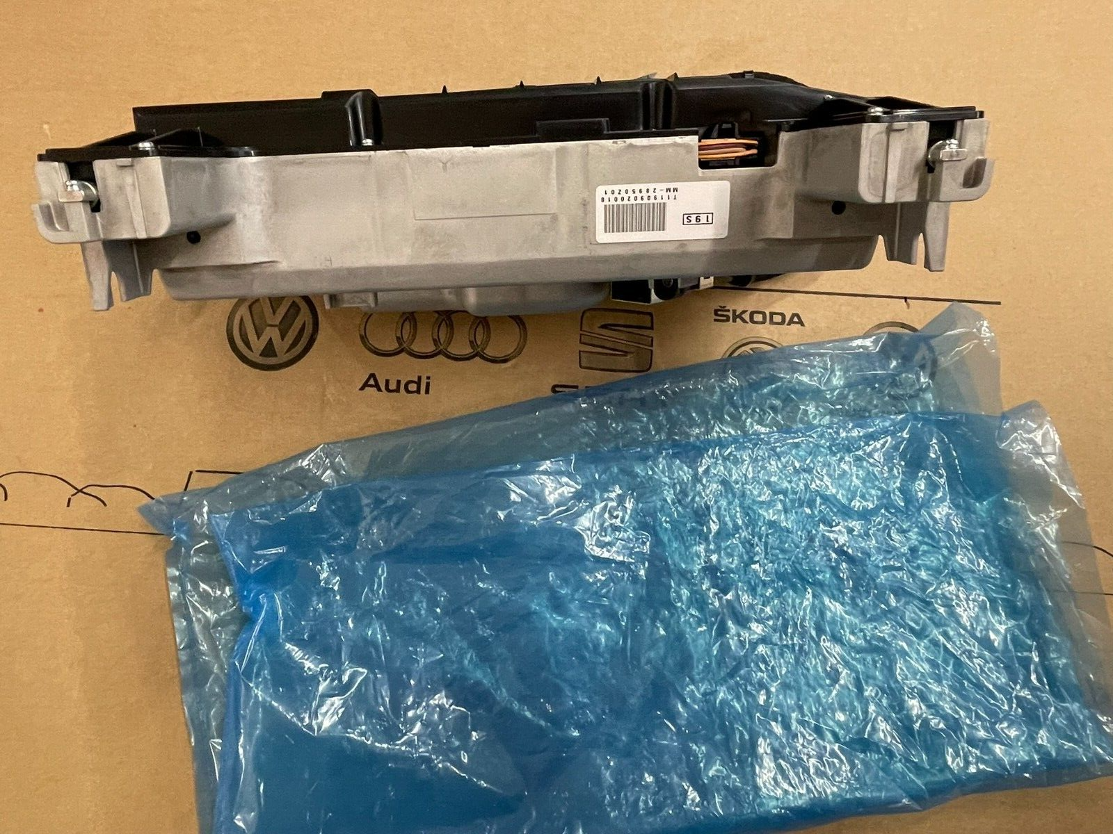 AUDI Q7 SQ7 4M LCD DISPLAY NAVI MULTIMEDIASYSTEM 'MMI' MIB2 4M0857273 ORIG.NEU - Obrázek 13