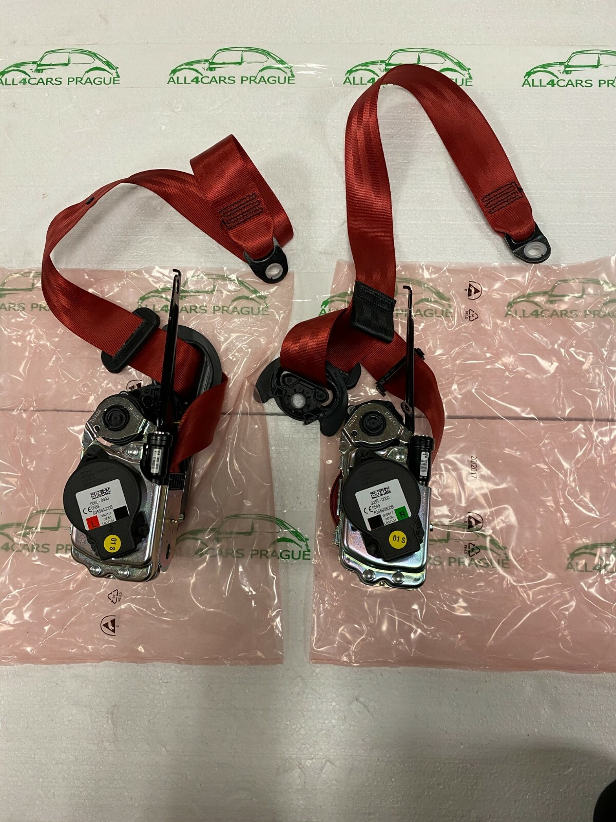 AUDI Q7 SQ7 SEAT BELT FRONT RED AUDI Q7 4M0857706M 4M0857705L SICHERHEITSGURTEN - Obrázek 7