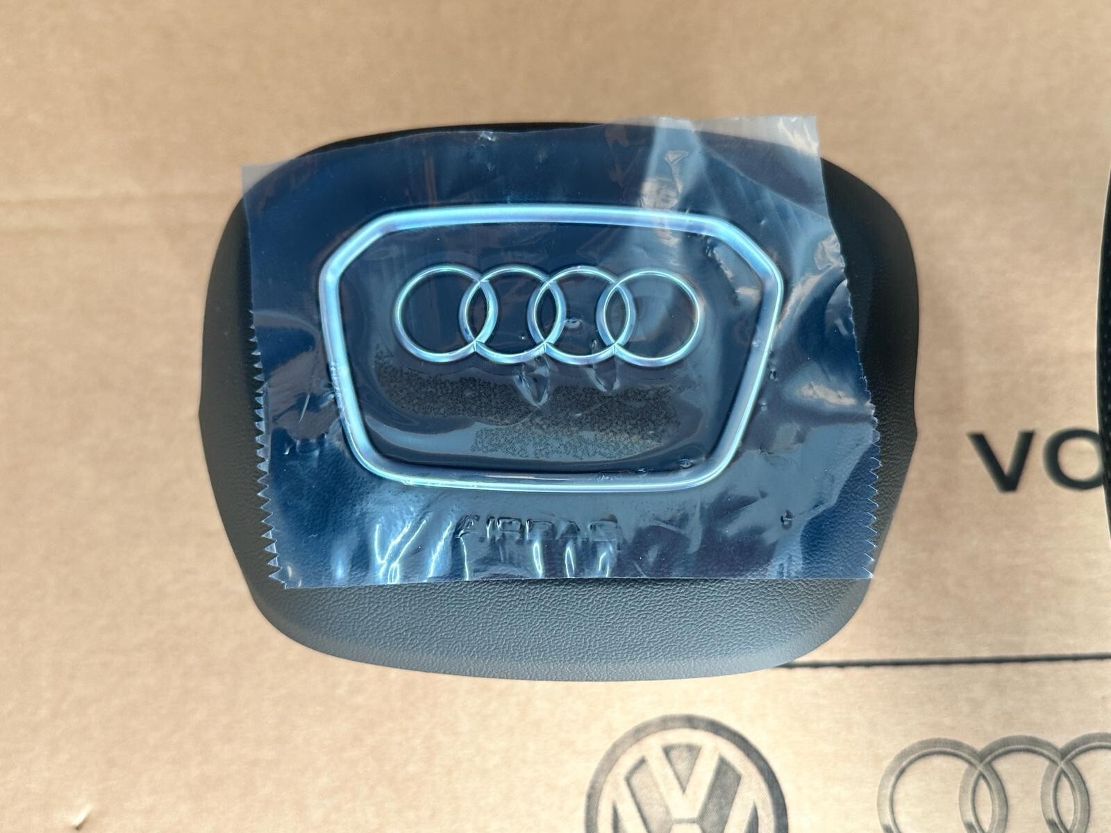 AUDI SQ8 SQ7 SPORT LENKRAD LEDER ABGEFLACHT MIT GROSSEN S SCHALTWIPPEN ORIG.NEU! - Obrázek 14