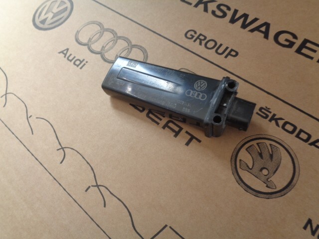 AUDI VW BENTLEY ANTENNE REIFENDRUCKKONTROLLE 8E0907277 Fast Neu dem vom Test Car - Obrázek 6