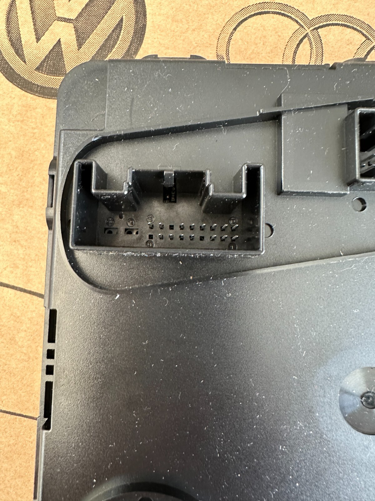 BCM AUDI A4 A5 Q7 Q8 E-TRON - BCM ZENTRAL STEUERGERÄT 8W1907064EP - Obrázek 3