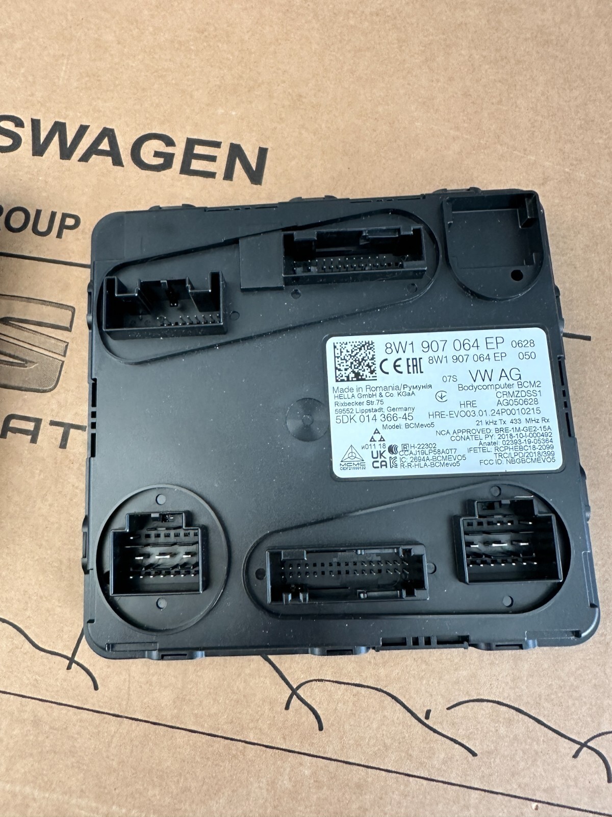 BCM AUDI A4 A5 Q7 Q8 E-TRON - BCM ZENTRAL STEUERGERÄT 8W1907064EP - 3 PCS IN BOX - Obrázek 13