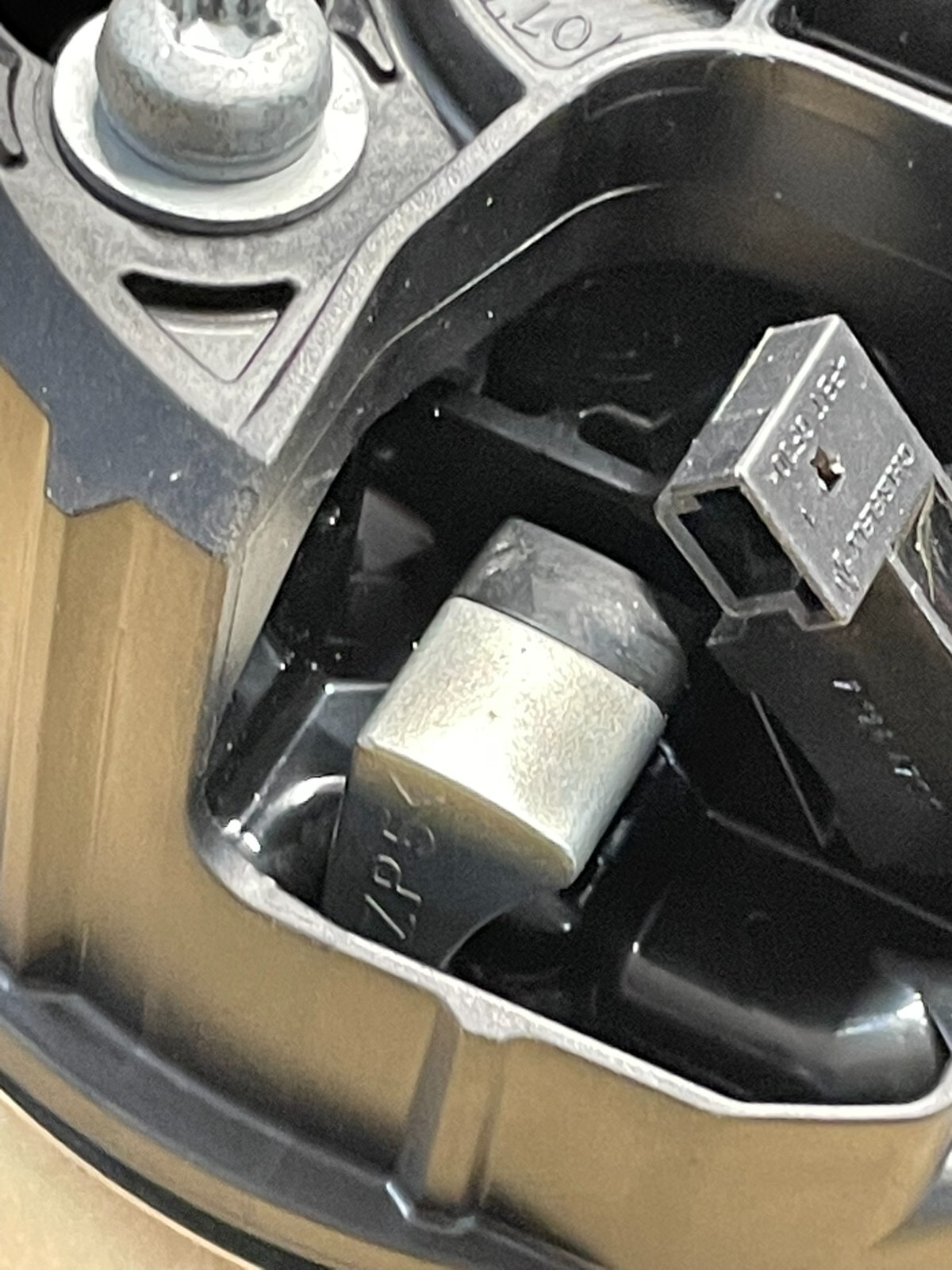 BMW 1 ER F20 HECKKLAPPE EMBLEMBETÄTIGUNG SCHLIESSSYSTEM 51247270728 DEM TEST CAR - Obrázek 17