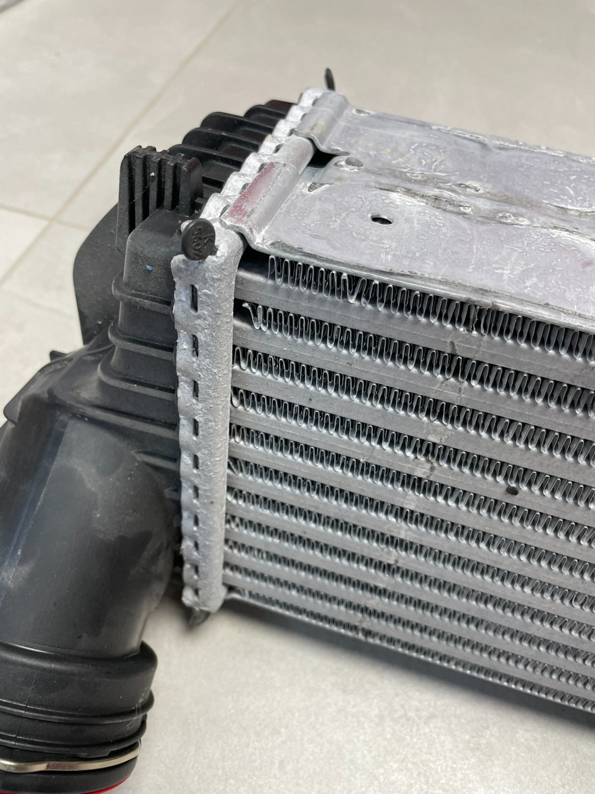 BMW X5 ,X6 E70,E70,F15,E71,F16 LADELUFTKÜHLER 7809321 , 17517809321-01 NEU ORIG - Obrázek 13