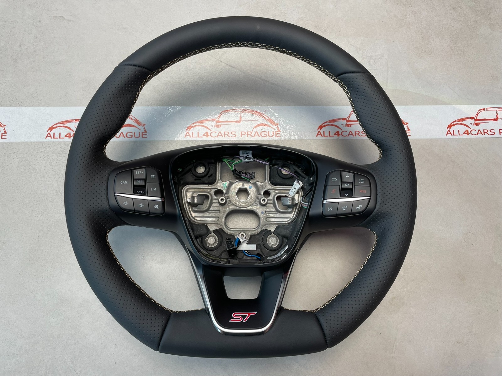 FORD FOCUS ST-LINE SPORTLENKRAD ABGEFLACHT 21816000129 - KX7J3600MC31FQ NEW OE!