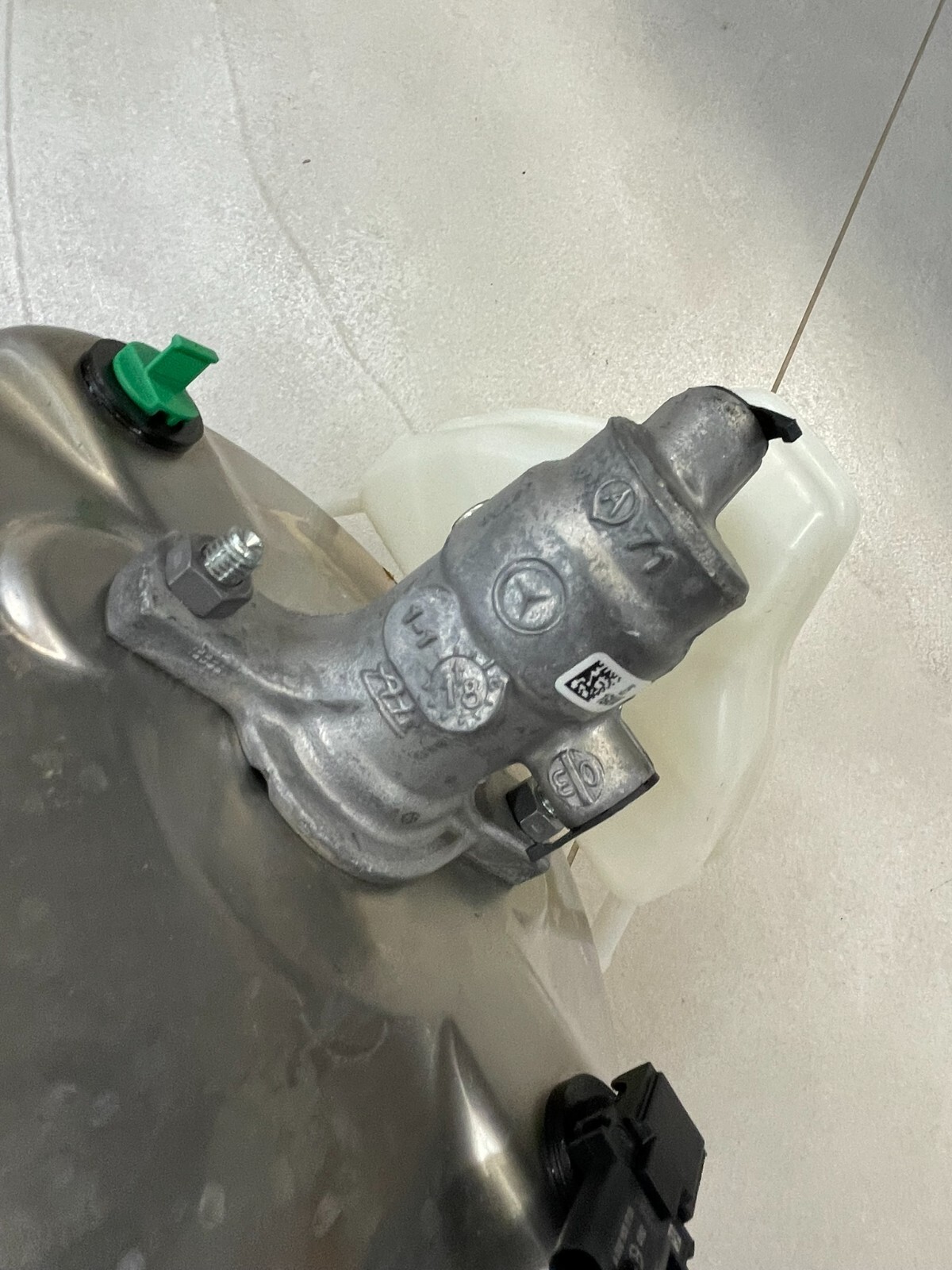 MERCEDES-BENZ BREMSKRAFTVERSTÄRKER SERVO A2134300130 DEMONT FROM NEW TEST CAR - Obrázek 10