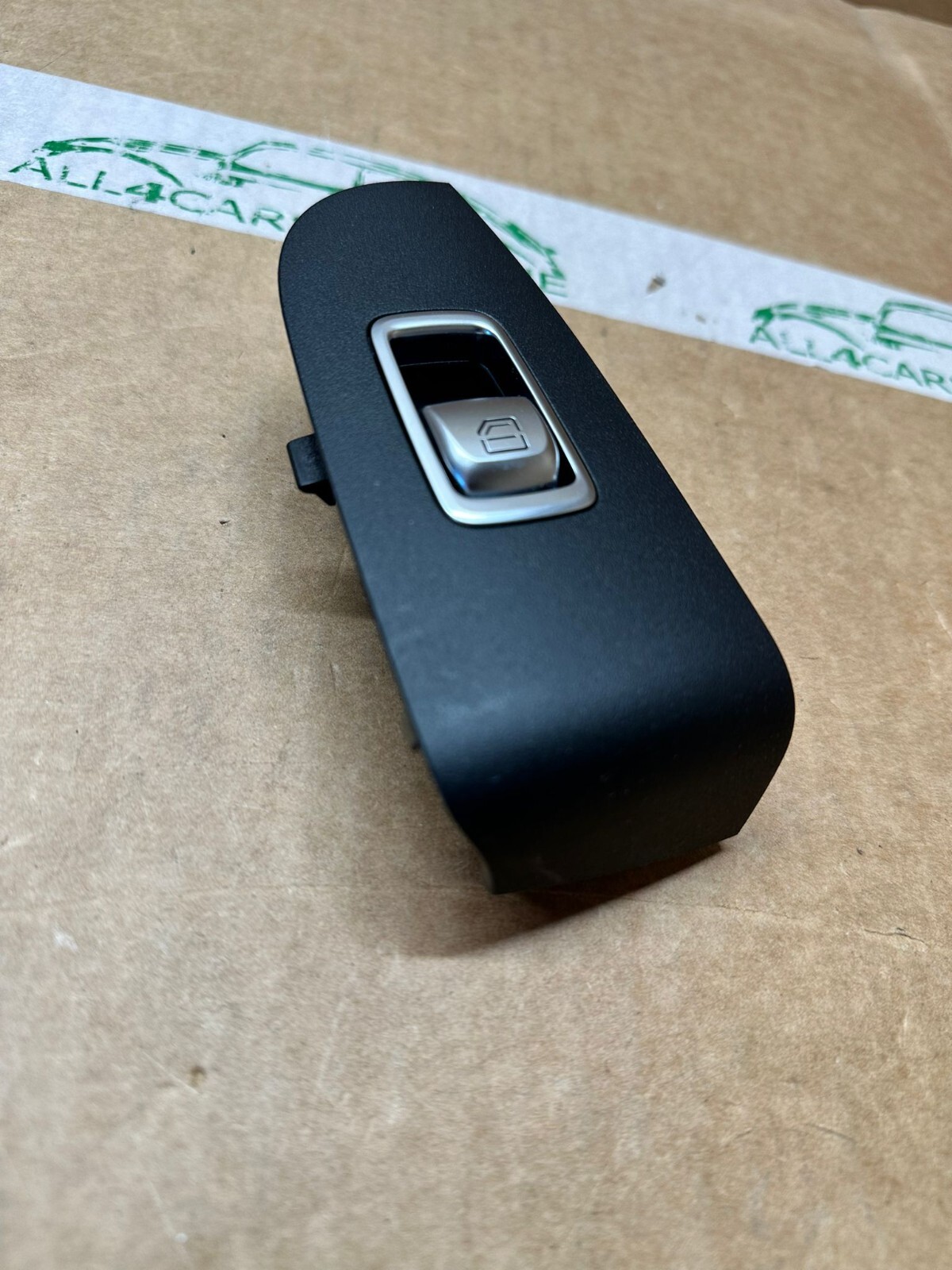 MERCEDES-BENZ C W205 VORNE RECHTS TÜR FENSTERKONTAKT TRIM LHD A2057201400 ORIG.! - Obrázek 3