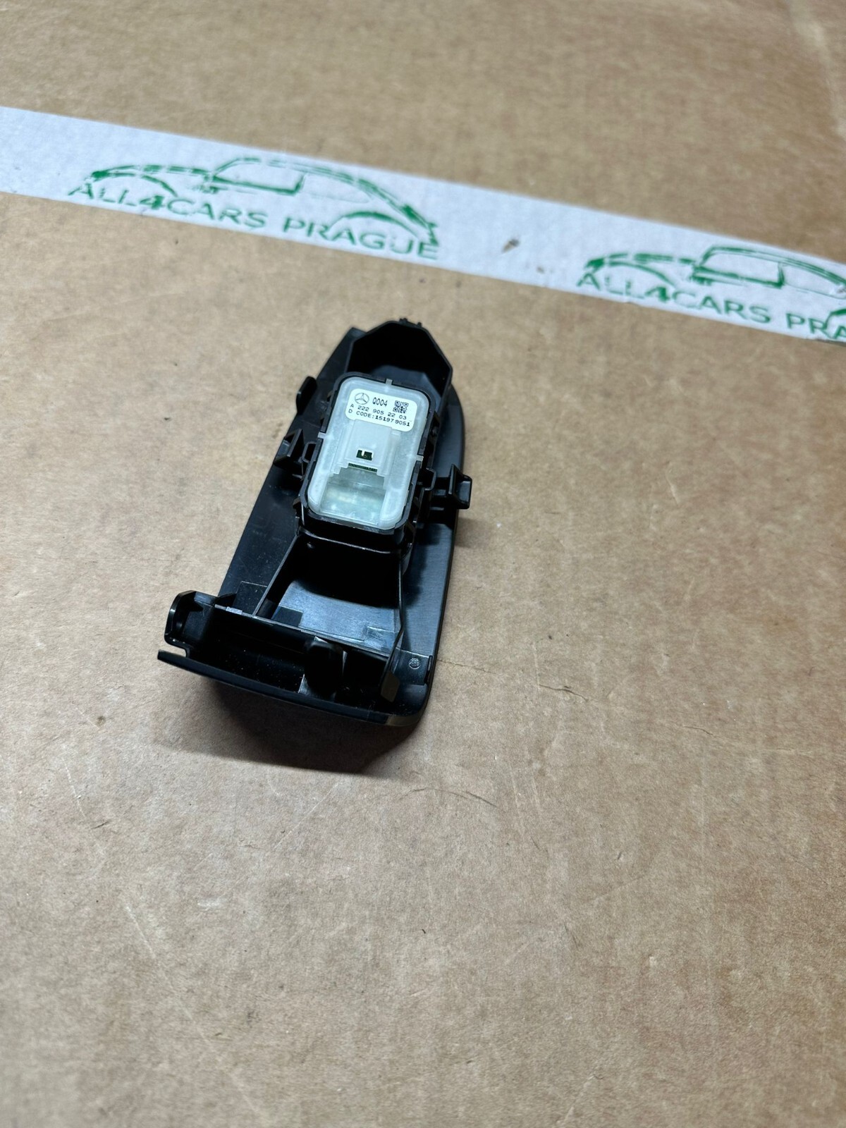 MERCEDES-BENZ C W205 VORNE RECHTS TÜR FENSTERKONTAKT TRIM LHD A2057201400 ORIG.! - Obrázek 5