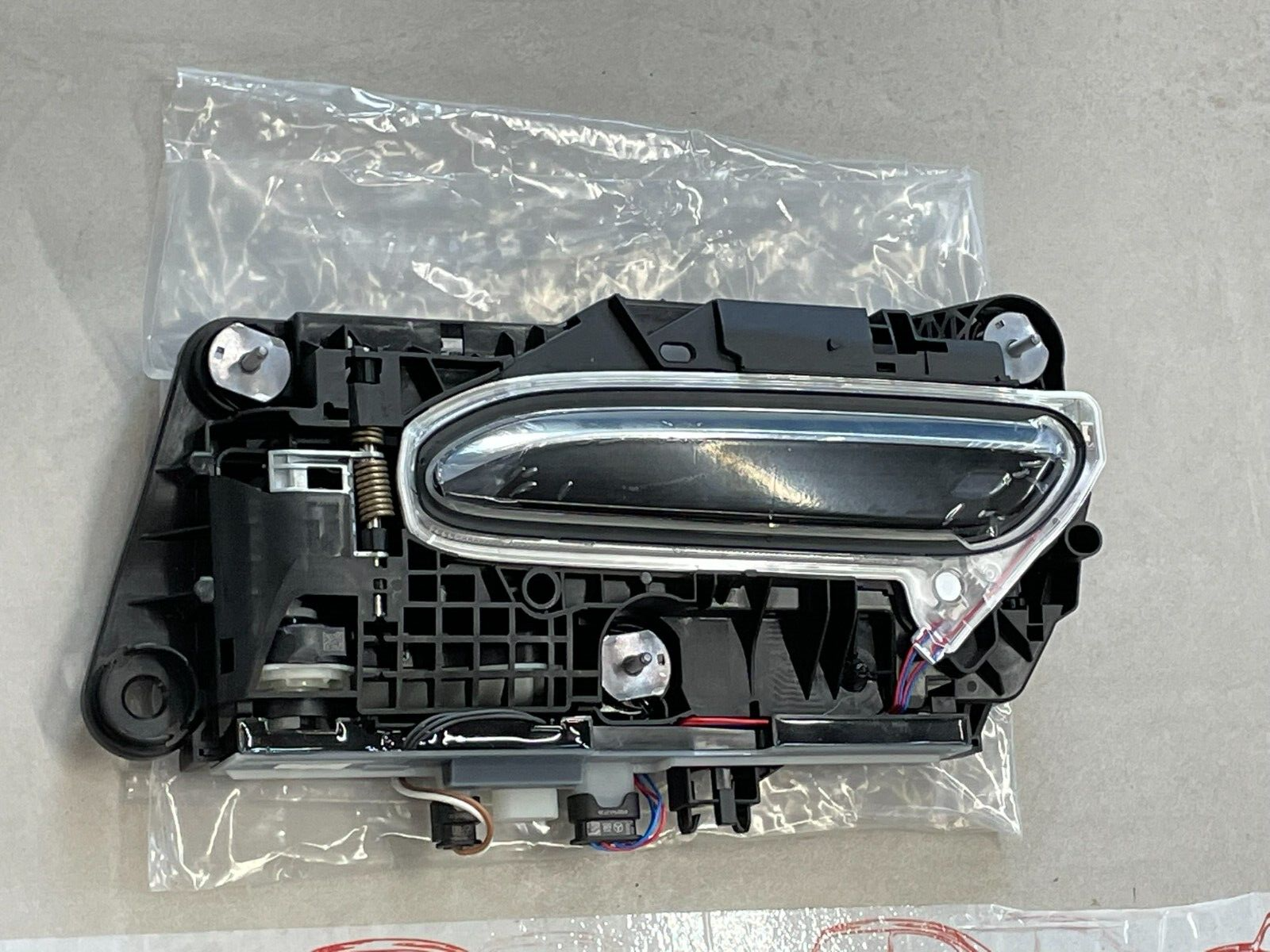 MERCEDES-BENZ S / EQS TÜRAUßENGRIFF HINTEN LINKS A0997609103 9197 SCHWARZ NEU - Obrázek 4