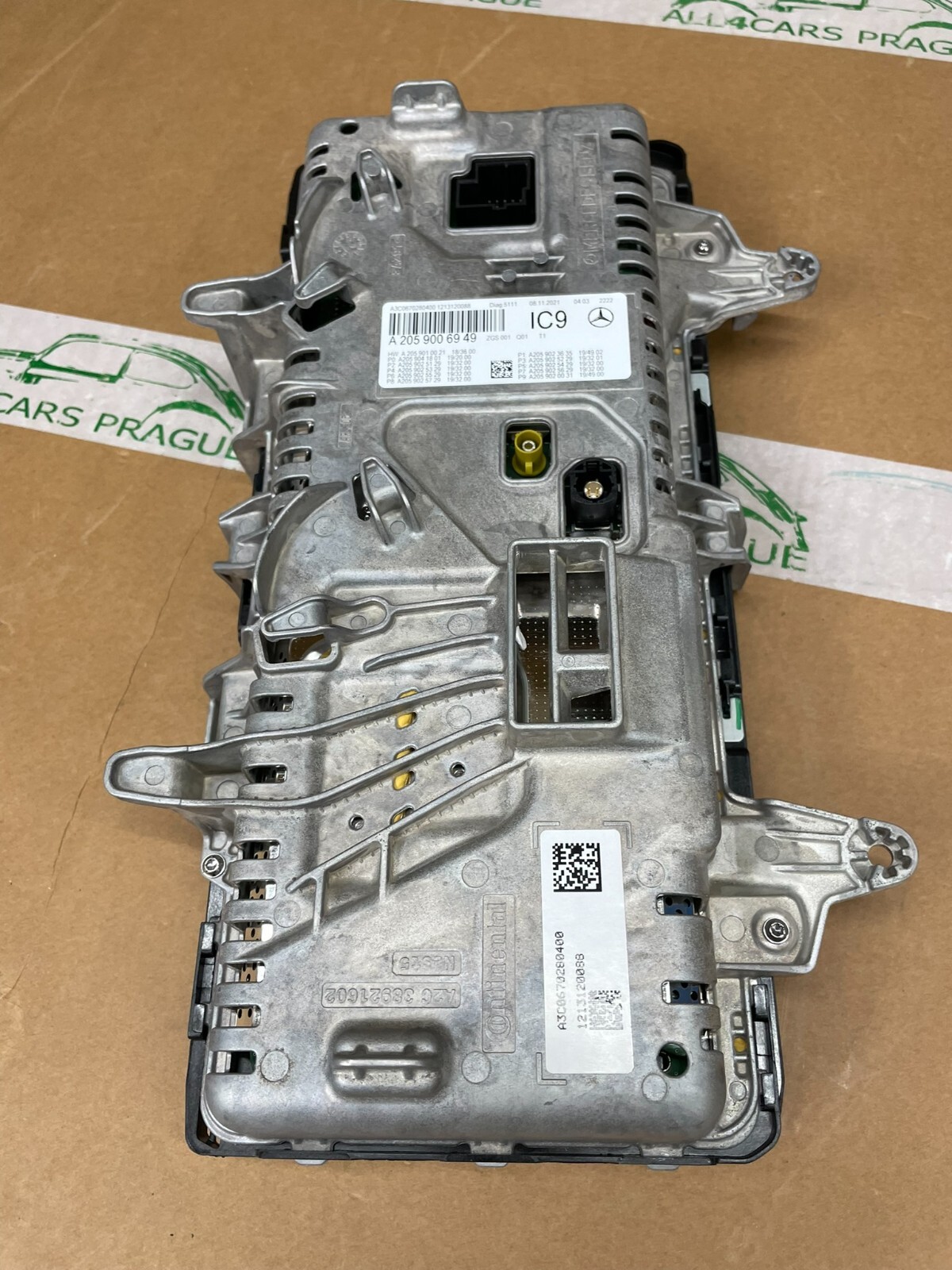 MERCEDES BENZ W205 C - A2059006949 KOMBIINSTRUMENT LCD HAT EINEN DEFEKT- NEU 0KM - Obrázek 12