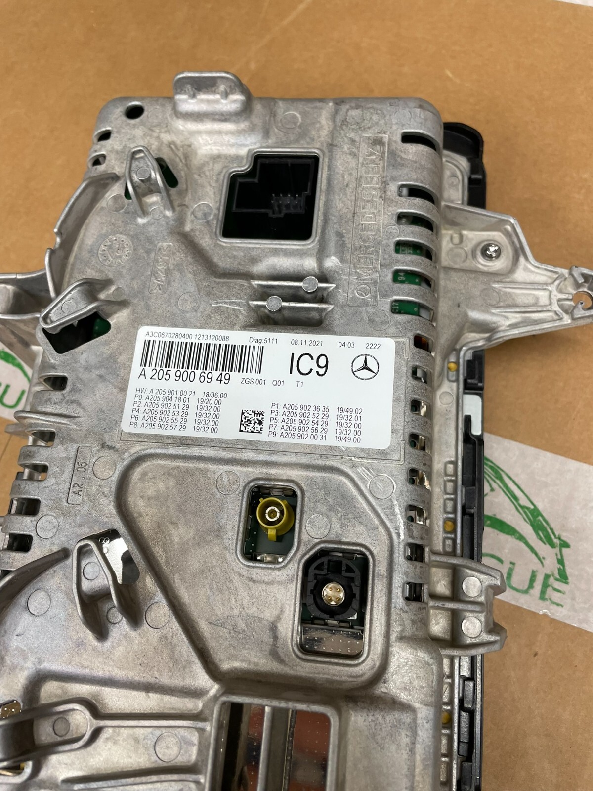 MERCEDES BENZ W205 C - A2059006949 KOMBIINSTRUMENT LCD HAT EINEN DEFEKT- NEU 0KM - Obrázek 13